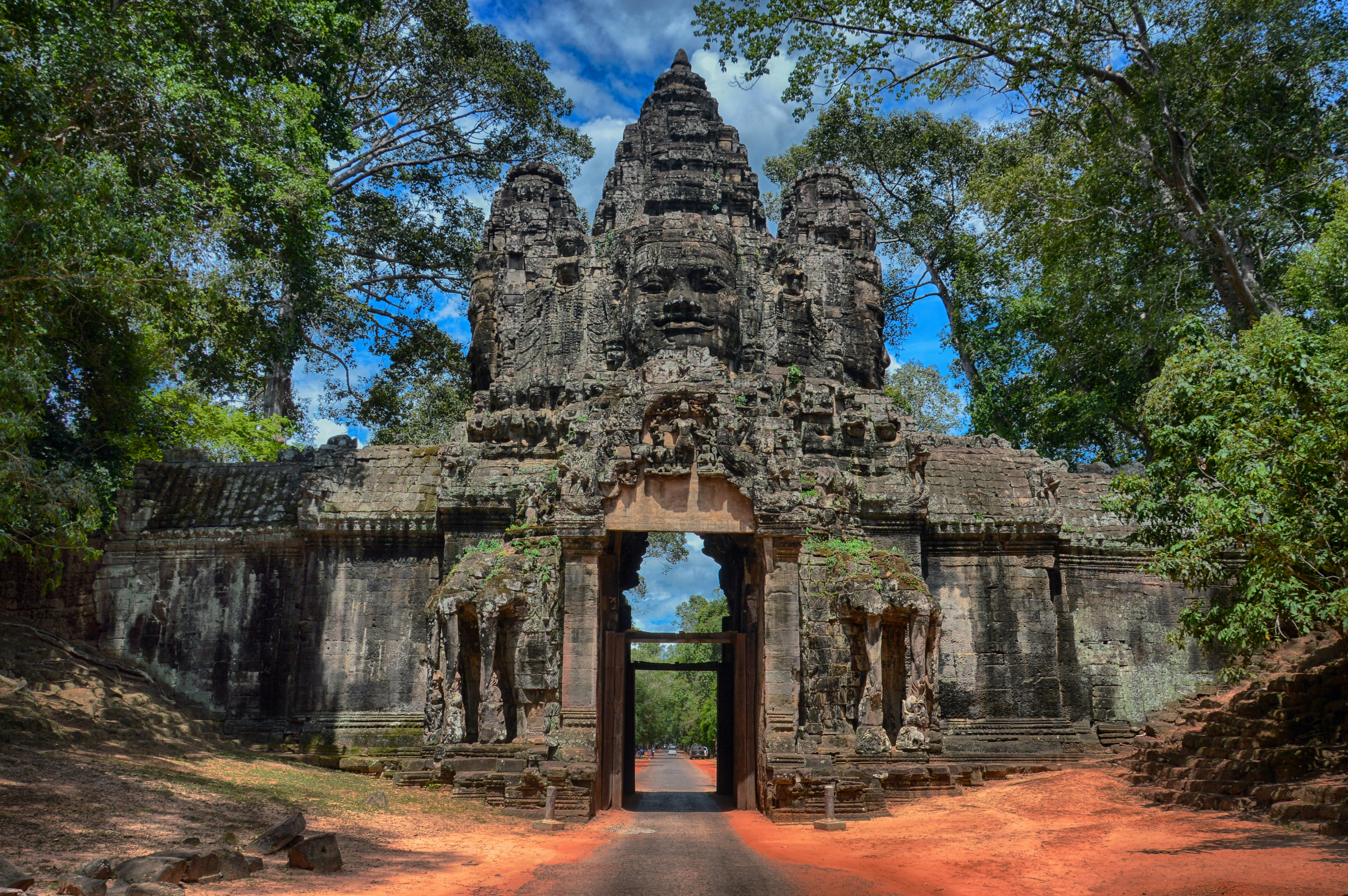 Experience the Spiritual: Siem Reap's Most Enchanting Temples Image 1