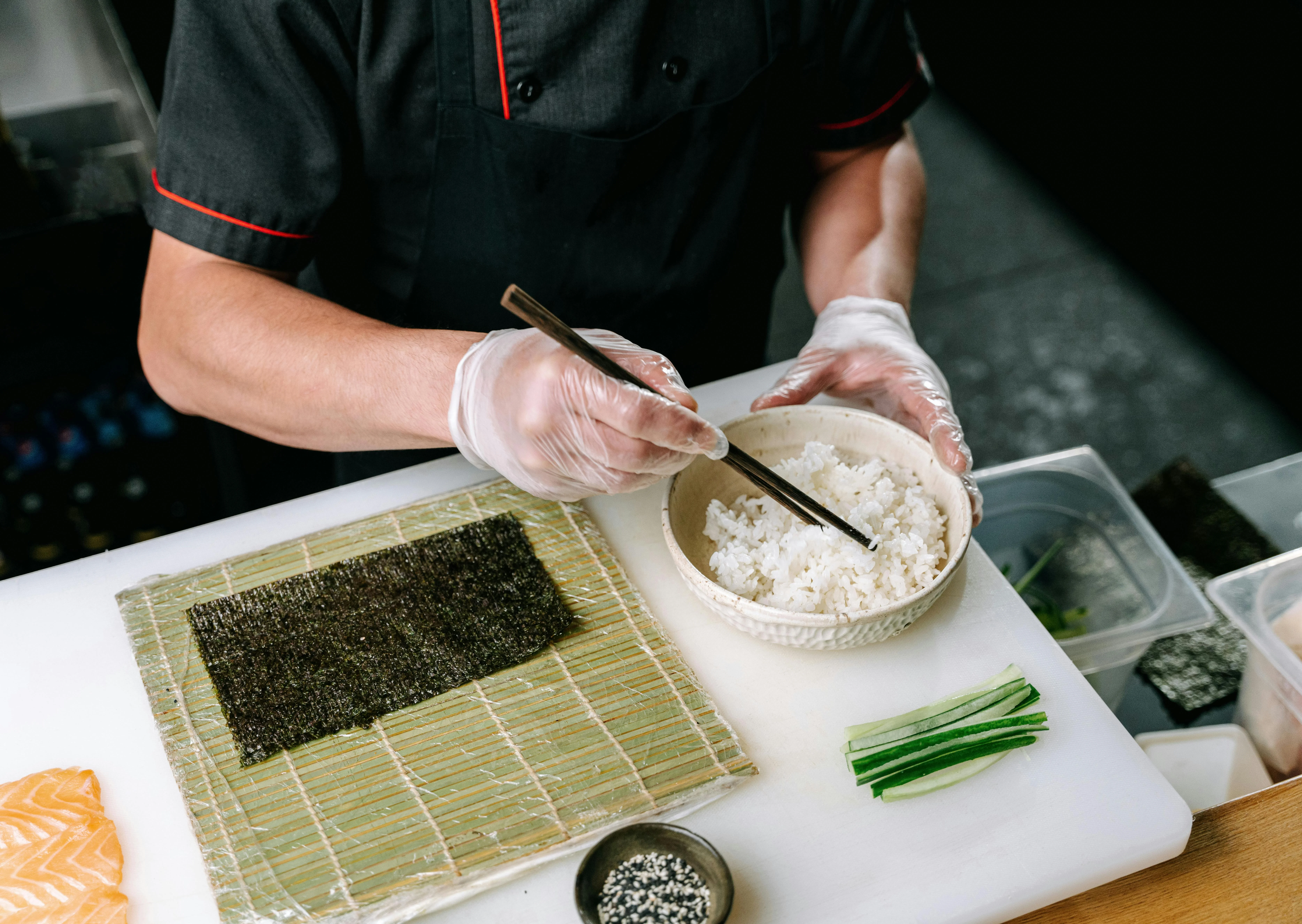 Sushi Masters: Behind the Scenes of Osaka's Premier Sushi Workshops Image 2