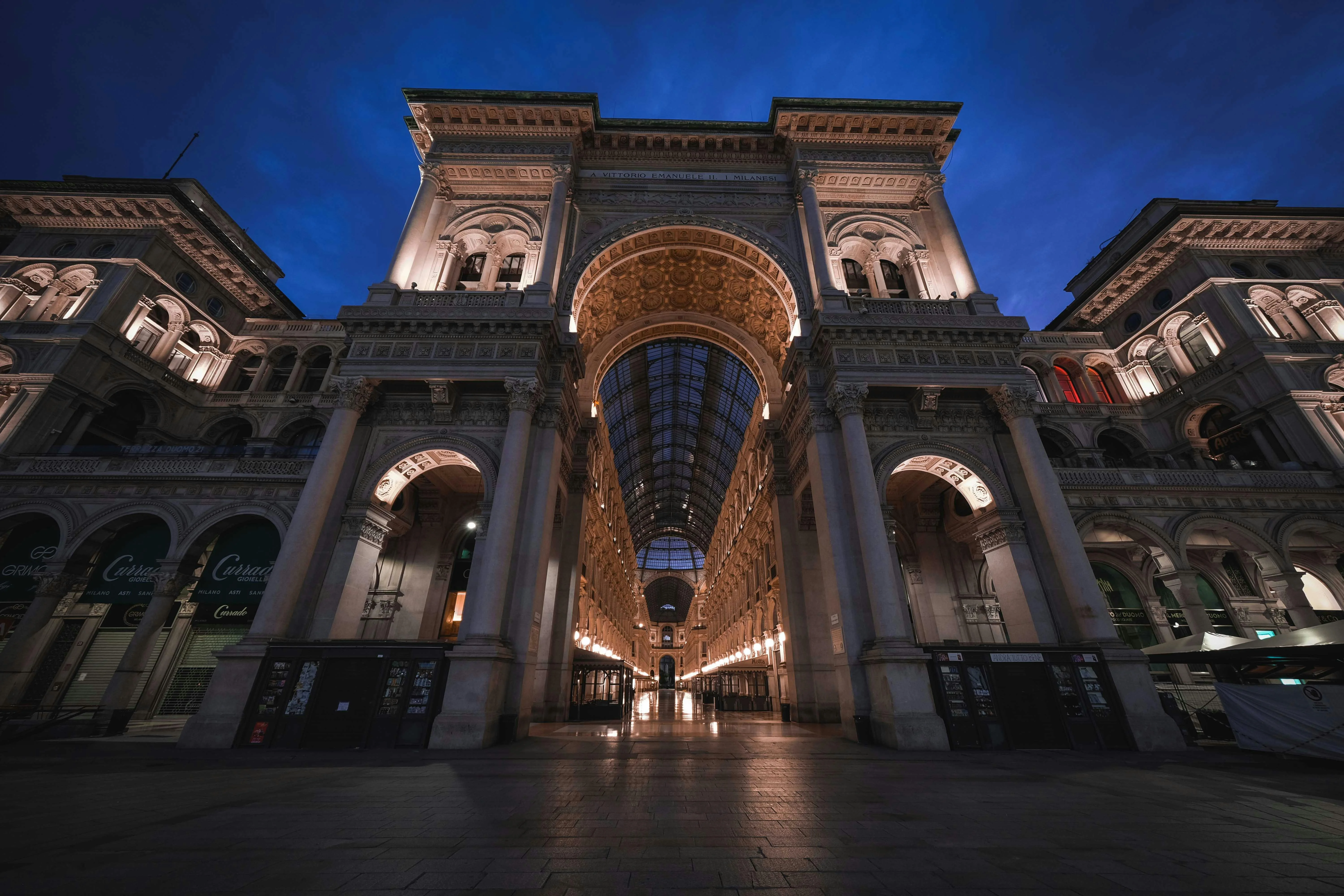 Ghosts, Myths, and Romance: Milan's Enigmatic Night Tours for Adventurous Couples Image 1