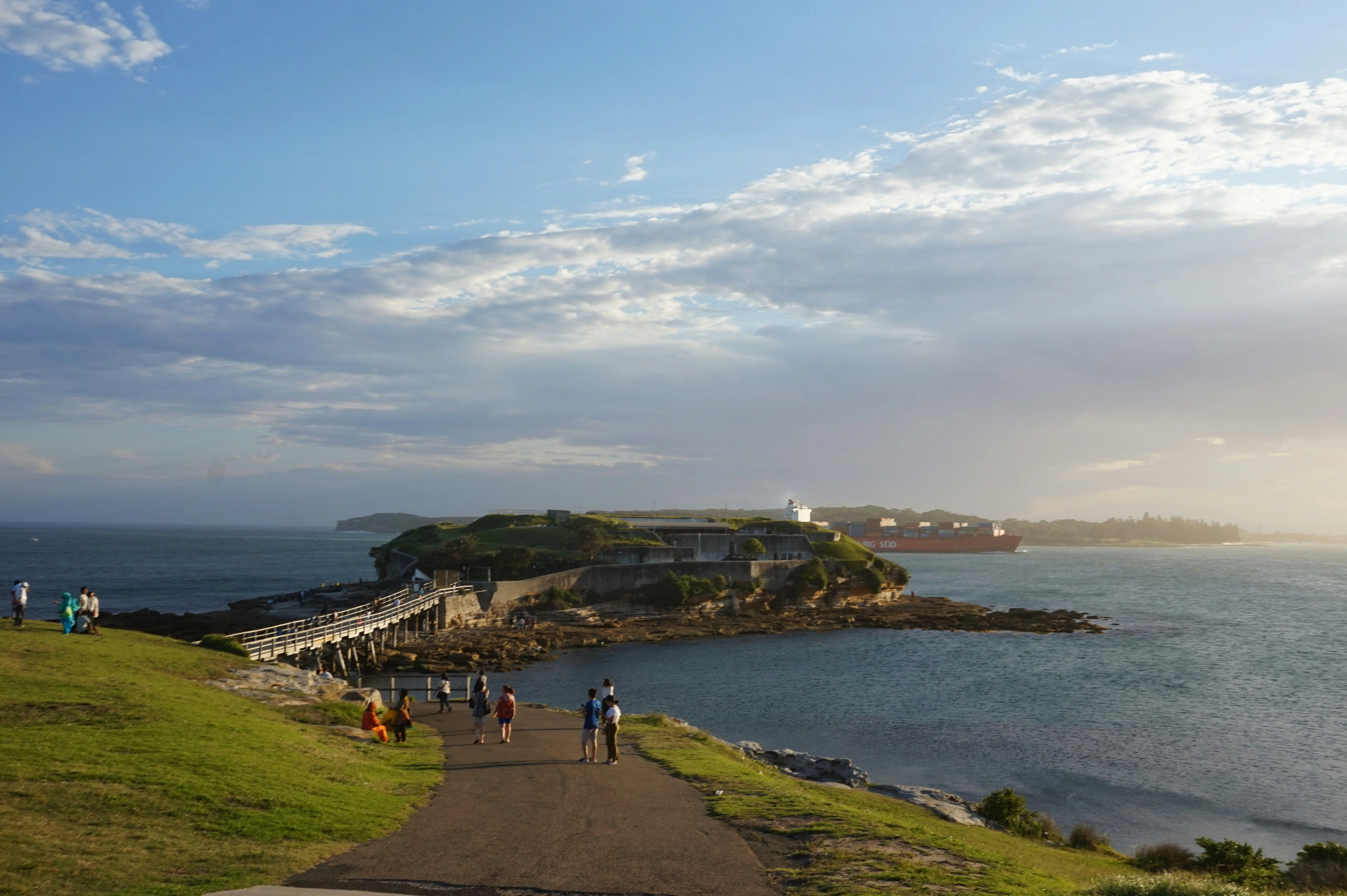 Sydney's Sea Secrets: Unexplored Islands for a Private Romantic Picnic Image 1