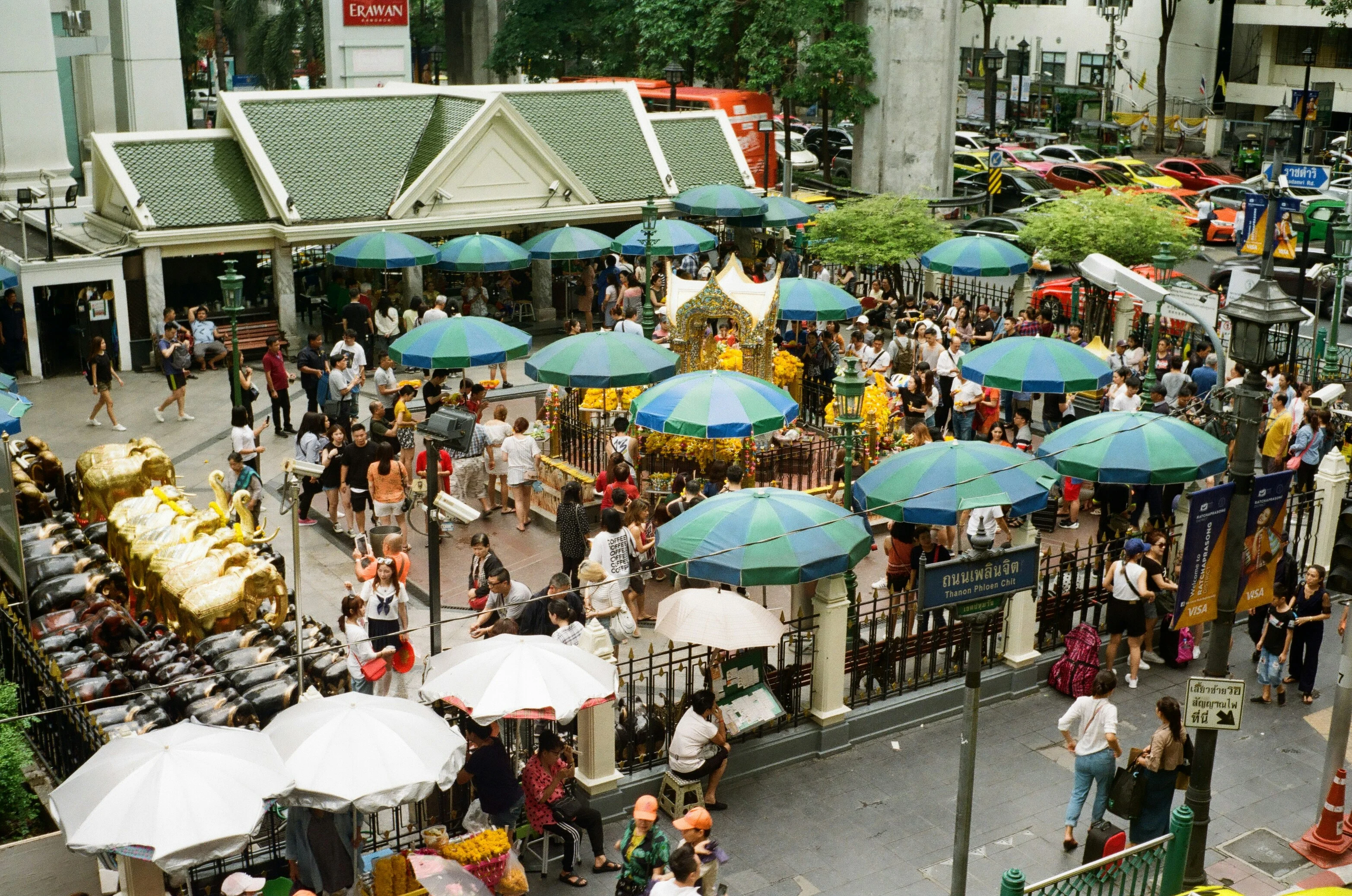 Beyond the Guidebooks: Budget-Friendly Accessible Pathways in Bangkok Image 2