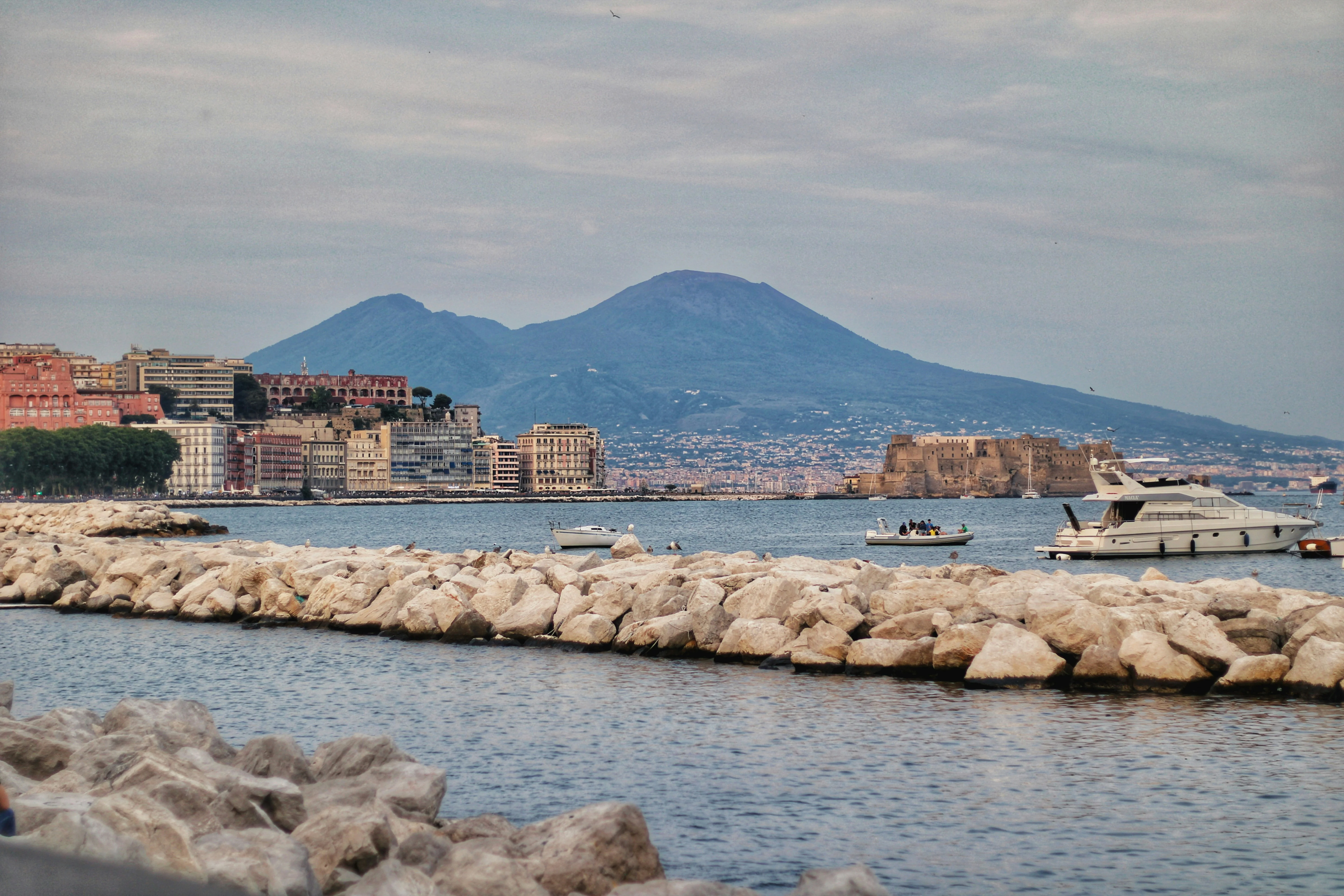 Sun, Sea, and Sculptures: The Unique Artistic Journey through Naples Image 3