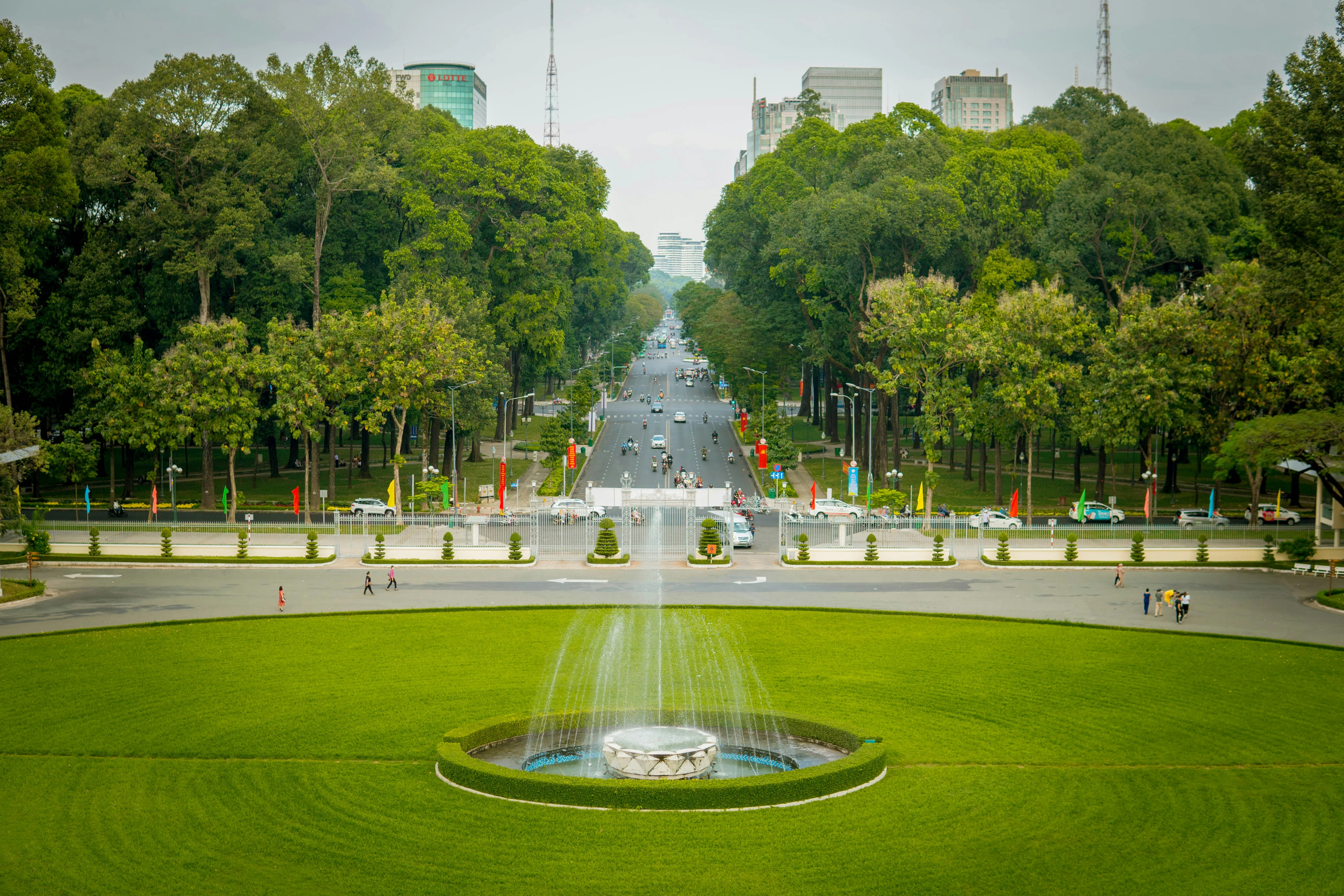 A Day in Saigon: Discovering Cultural Landmarks Through a Linguist's Eyes