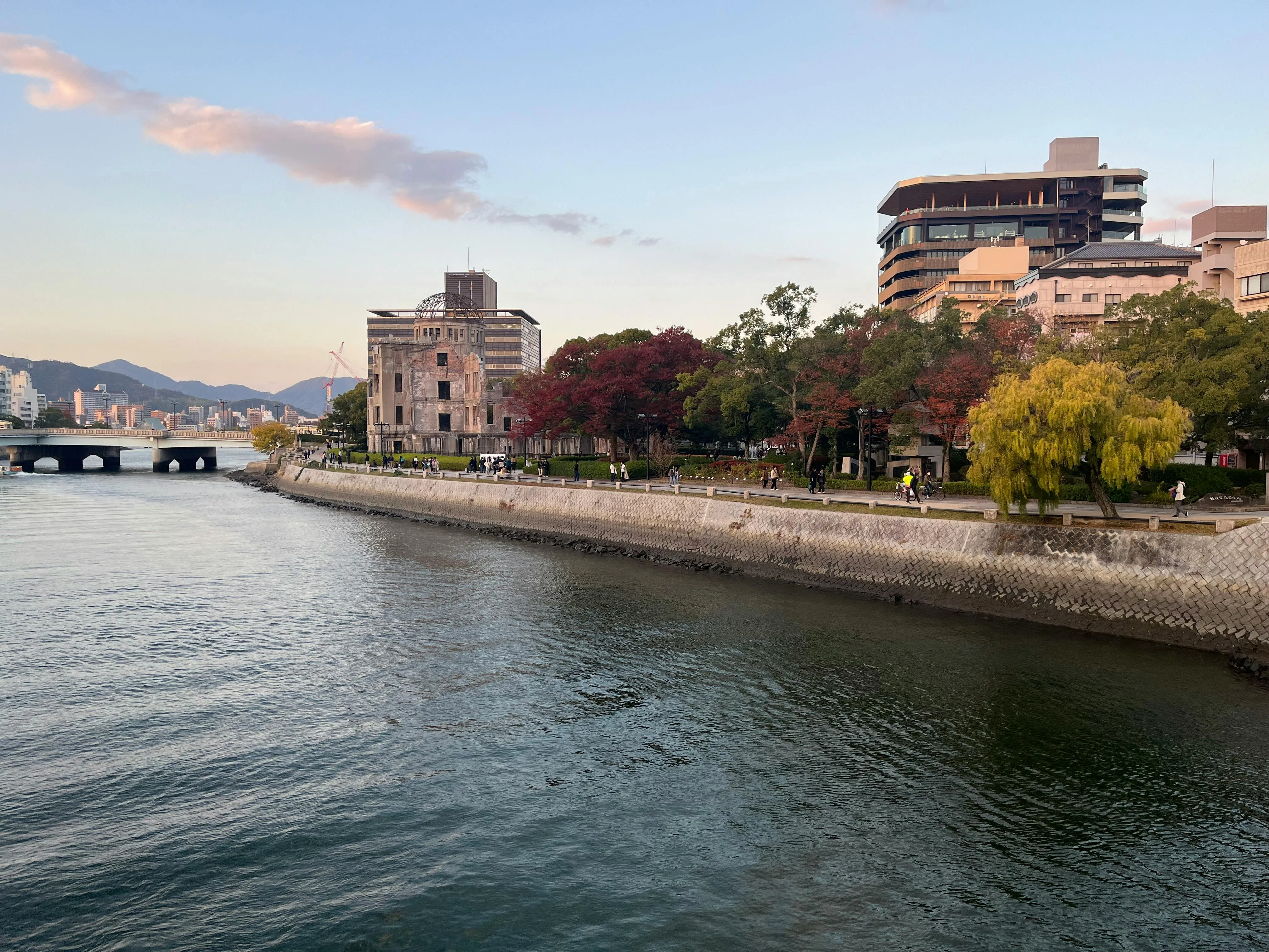 Petals and Pixels: Immersive Sakura Seasons for Digital Nomads in Hiroshima Image 2