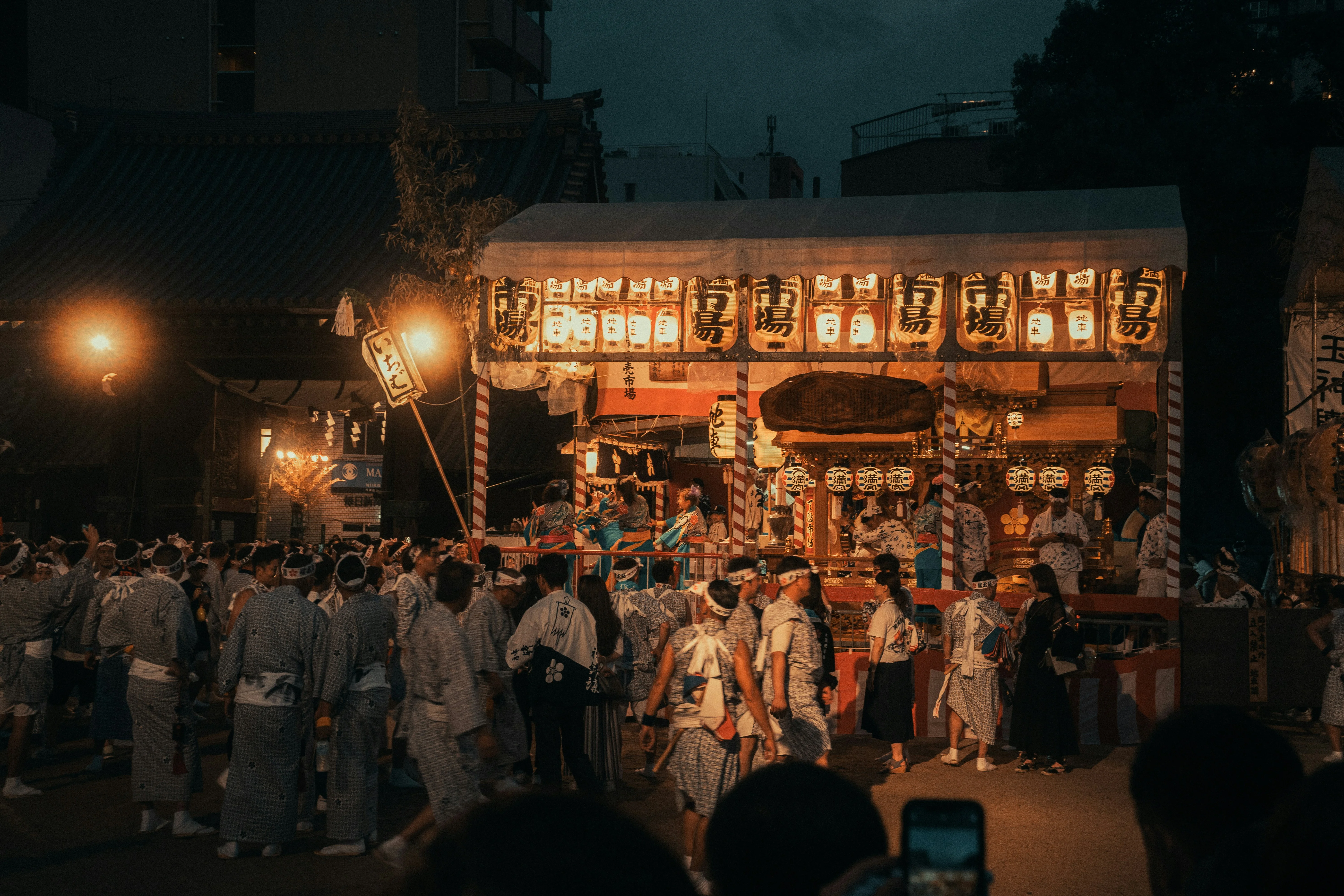 A Cultural Extravaganza: Festivals and Traditional Arts in Osaka Image 1