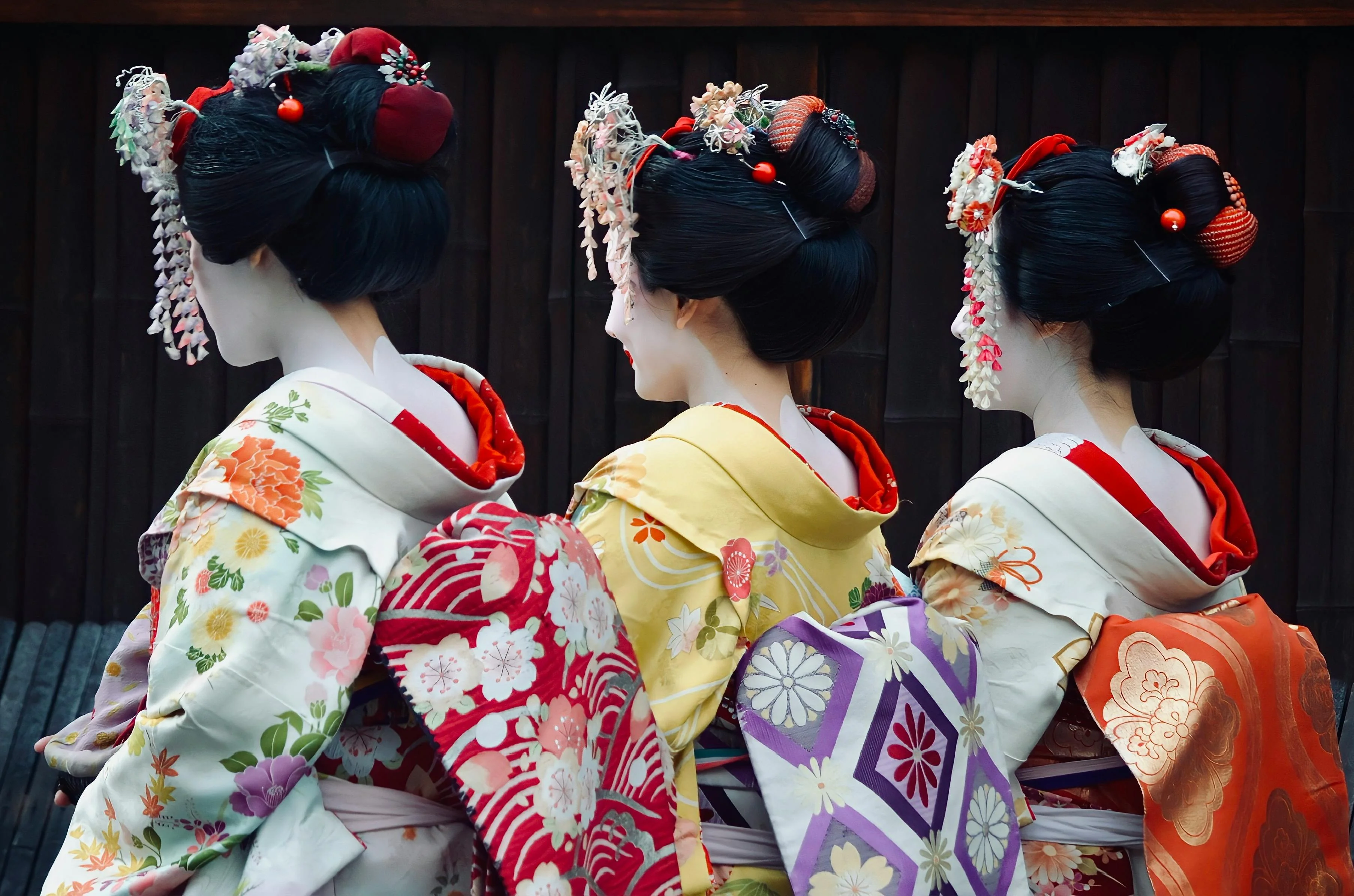 From Kimonos to Conversations: Language Insights from Kyoto's Autumn Festivals Image 1