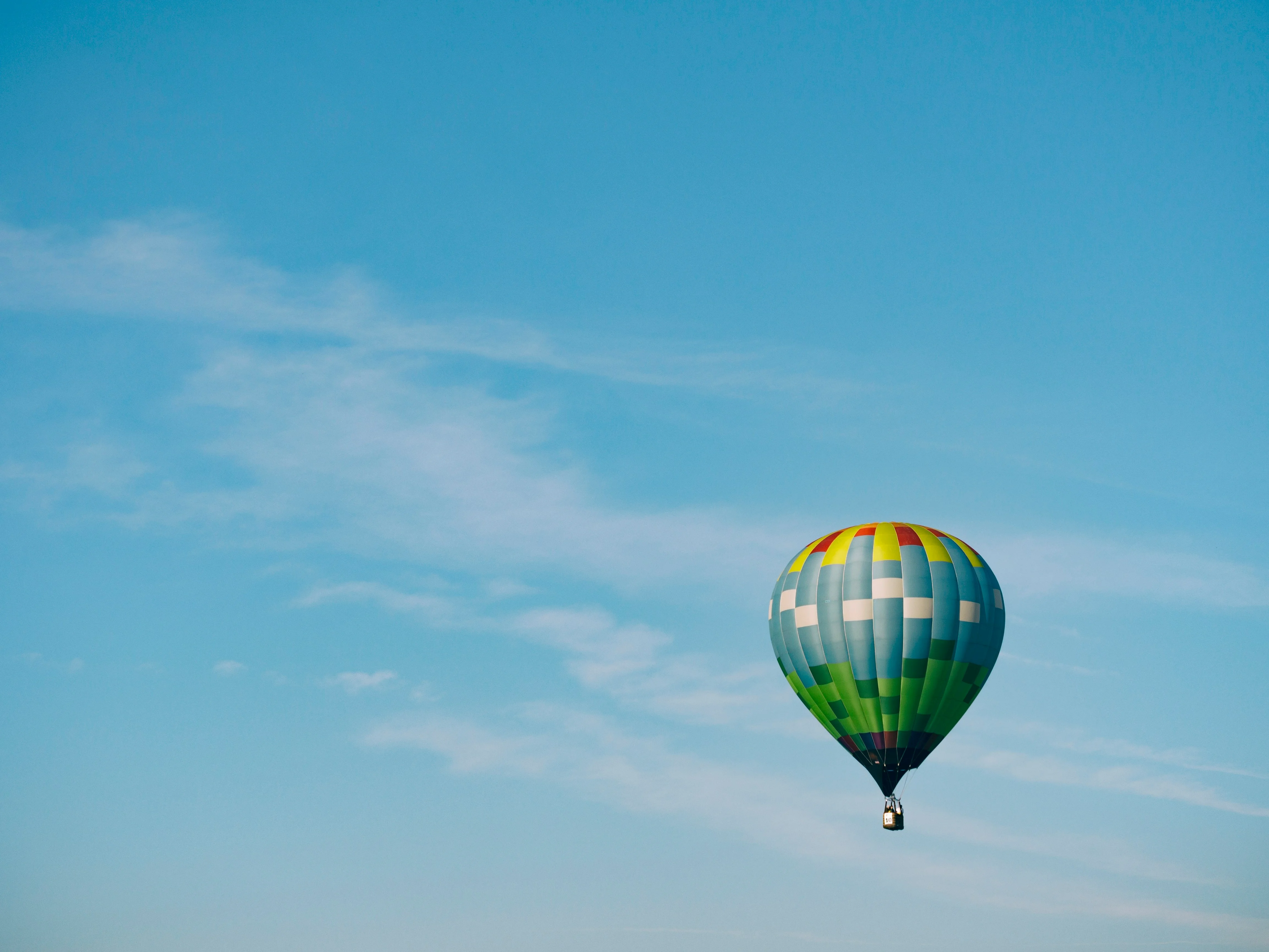 Kobe From Above: Luxury Hot Air Balloon Rides Over Stunning Landscapes Image 2