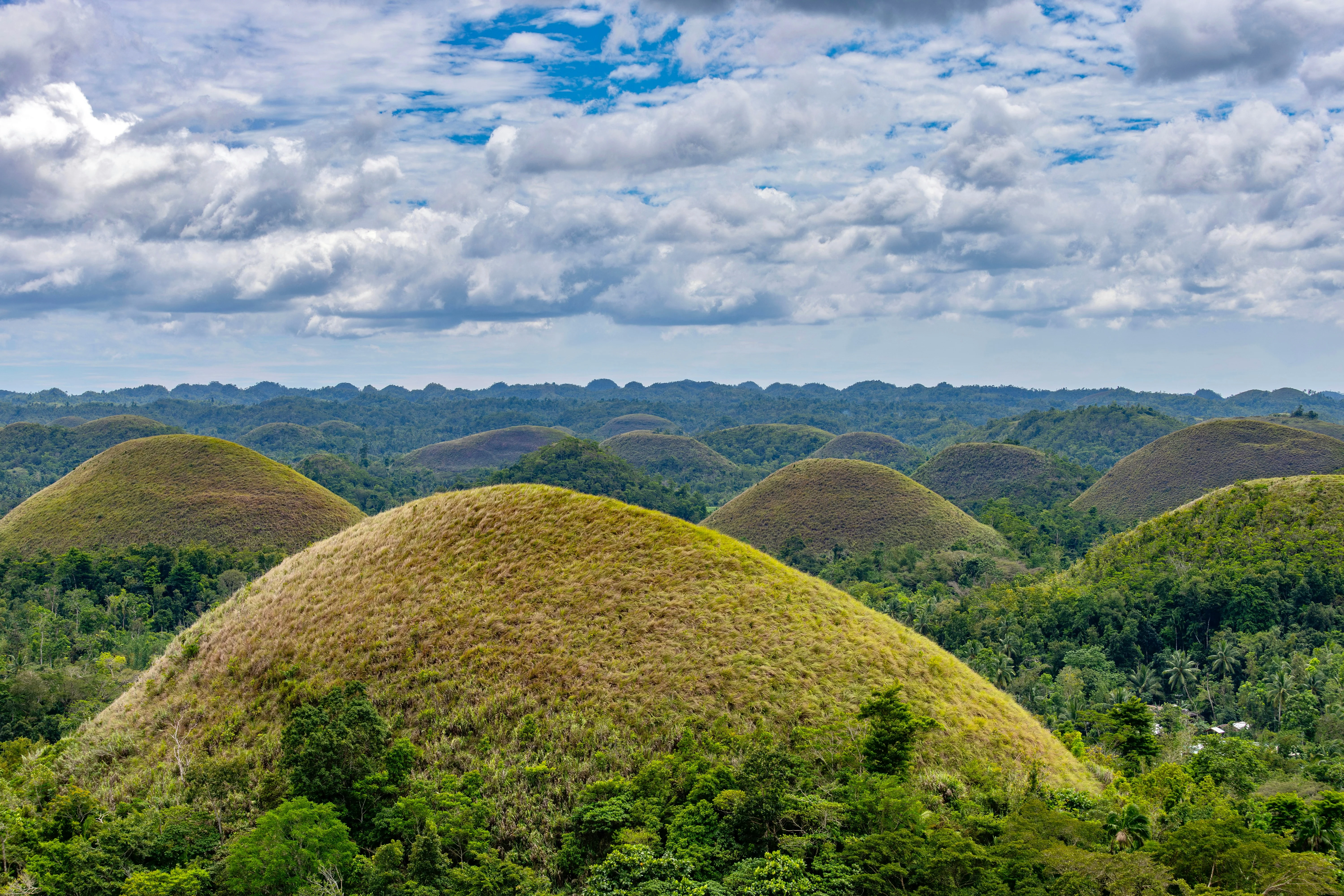 Island-Hopping in Bohol: Best Itinerary for the Off-Peak Season Image 3