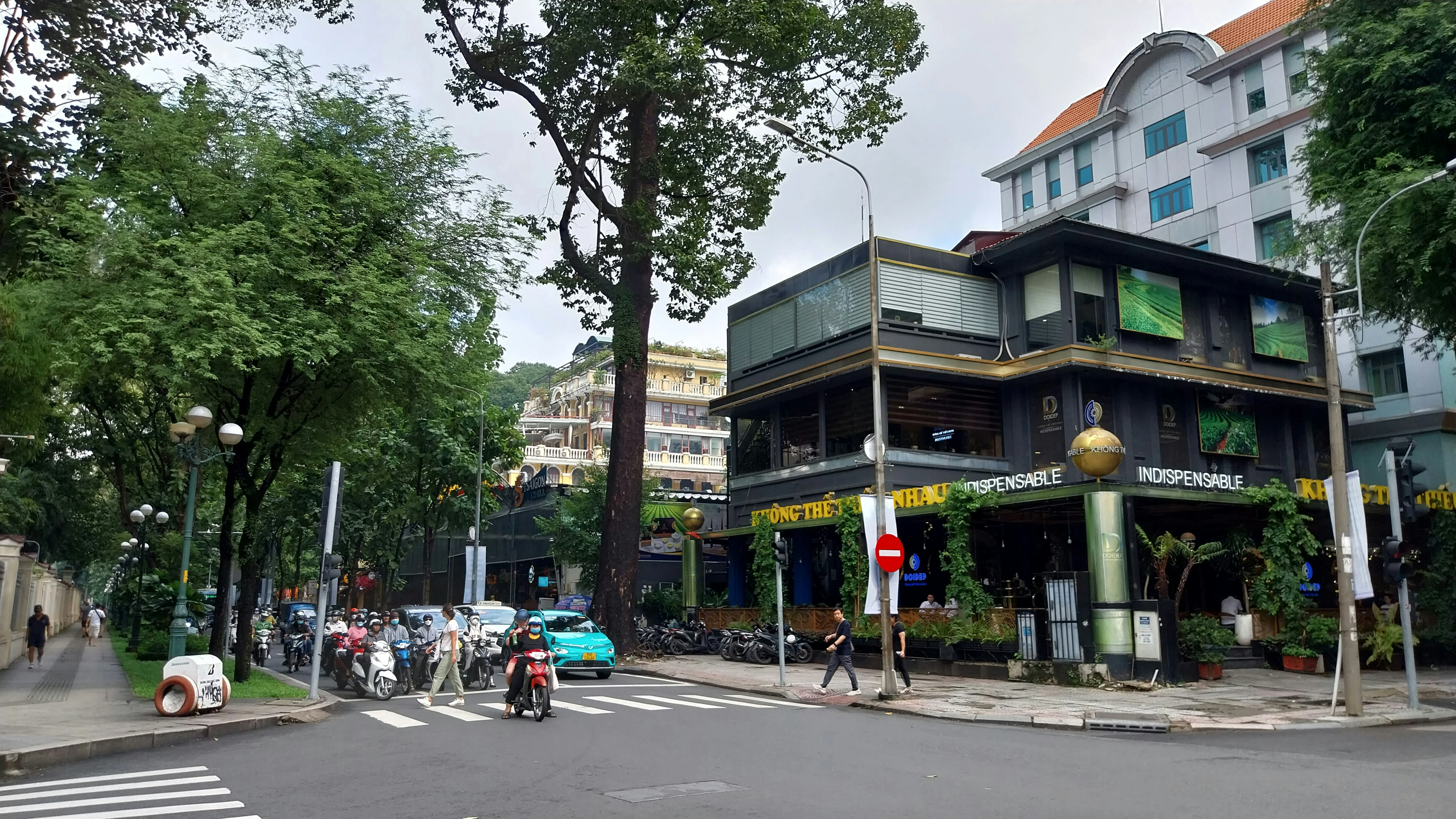 Bikes and Bamboo: Sustainable Transport Options in Saigon