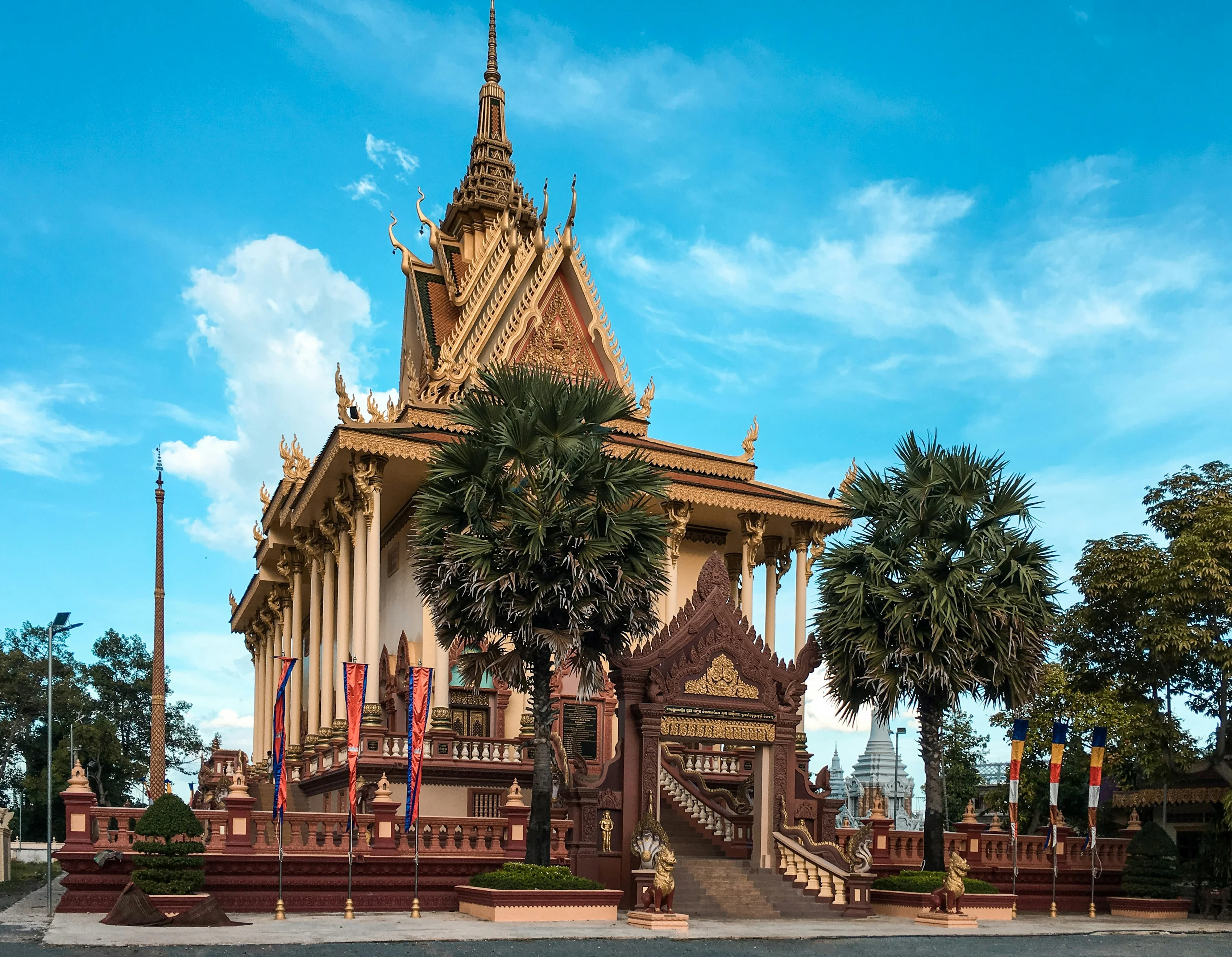 History and Harmony: Exploring Phnom Penh's Royal Palace and Pagan Pagodas Image 2