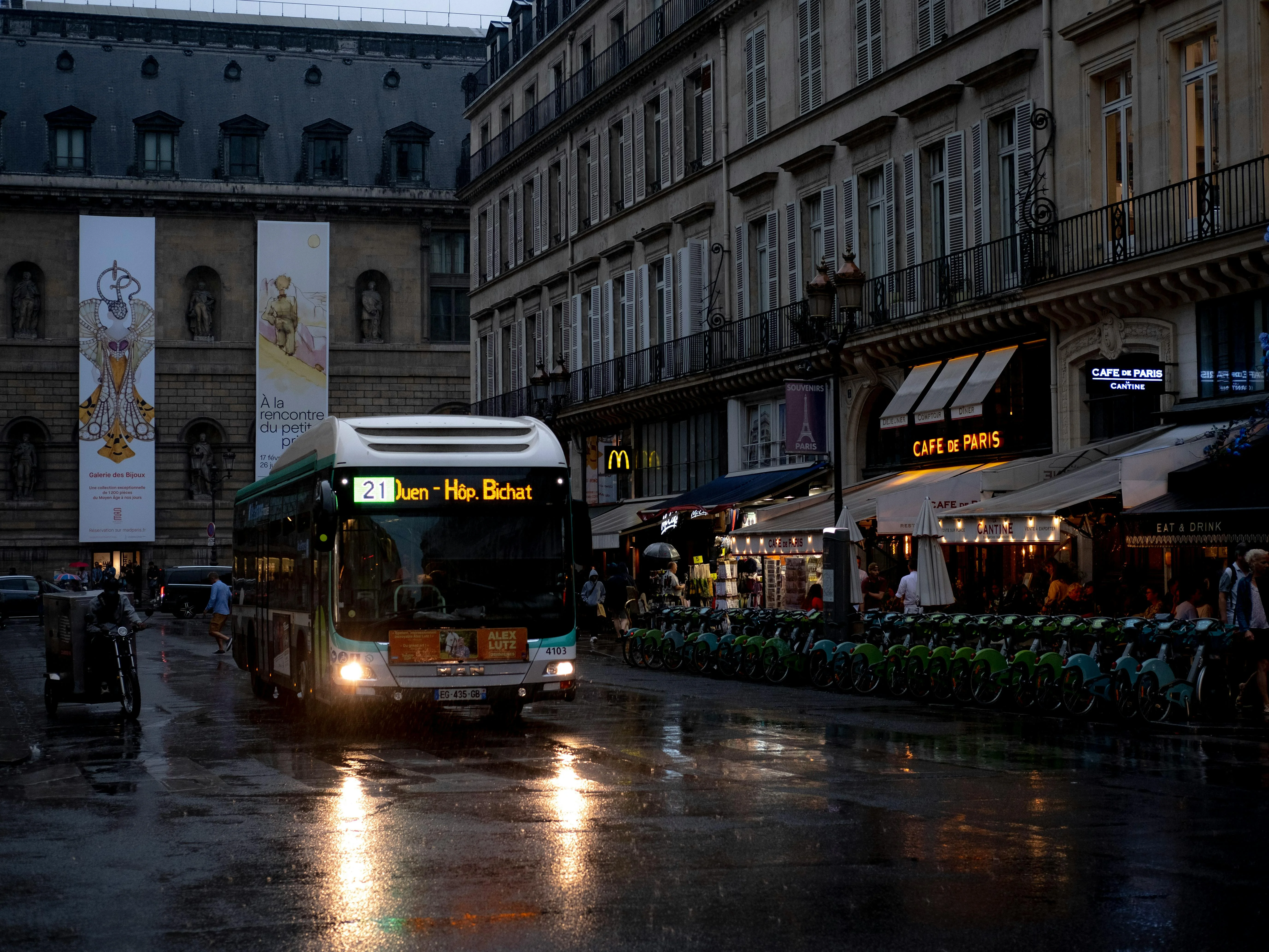 Where Business Meets Pleasure: Combining Work and Play in Paris Image 3