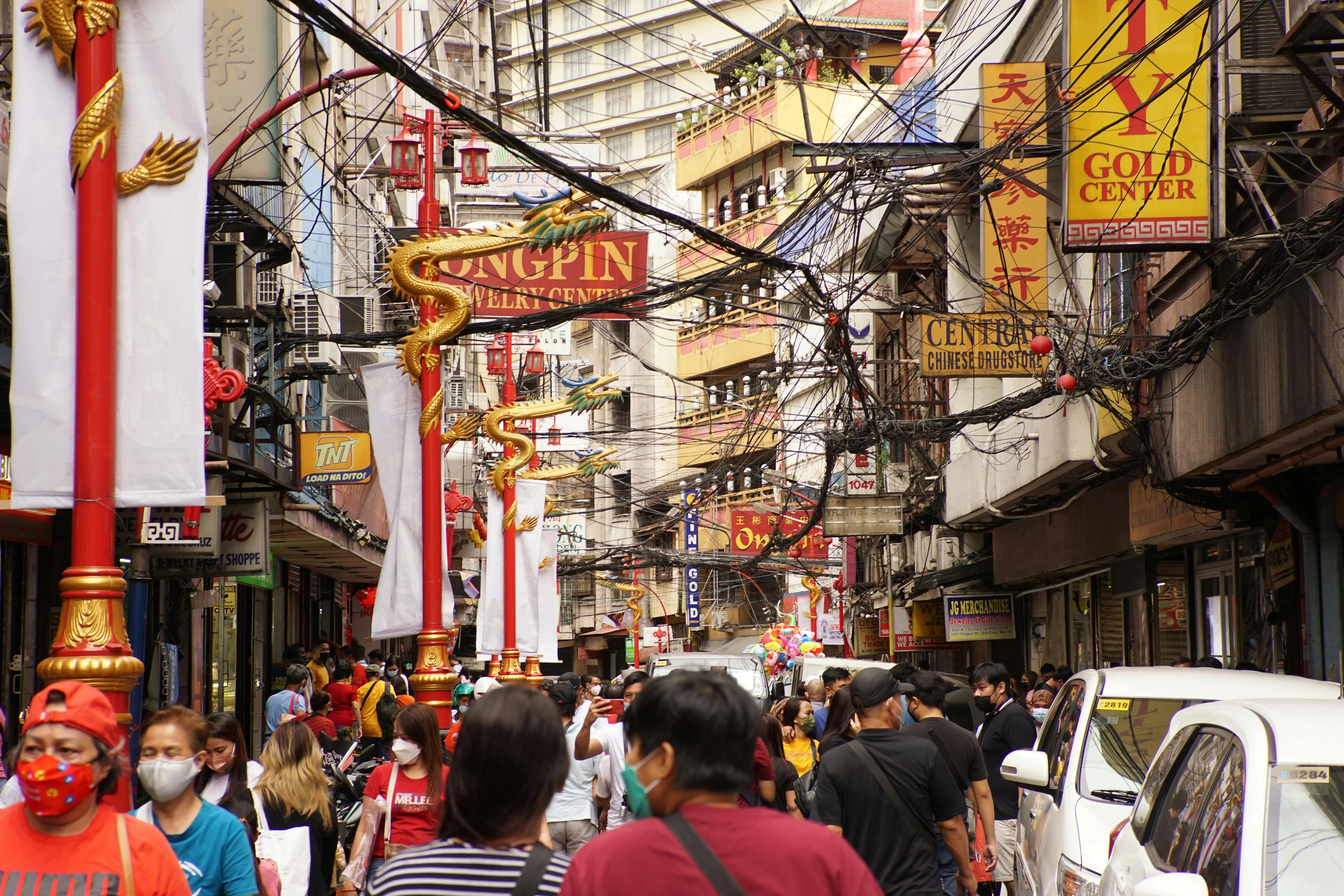 Journey into Manila's Soul: Spiritual Markets and Their Hidden Stories Image 2