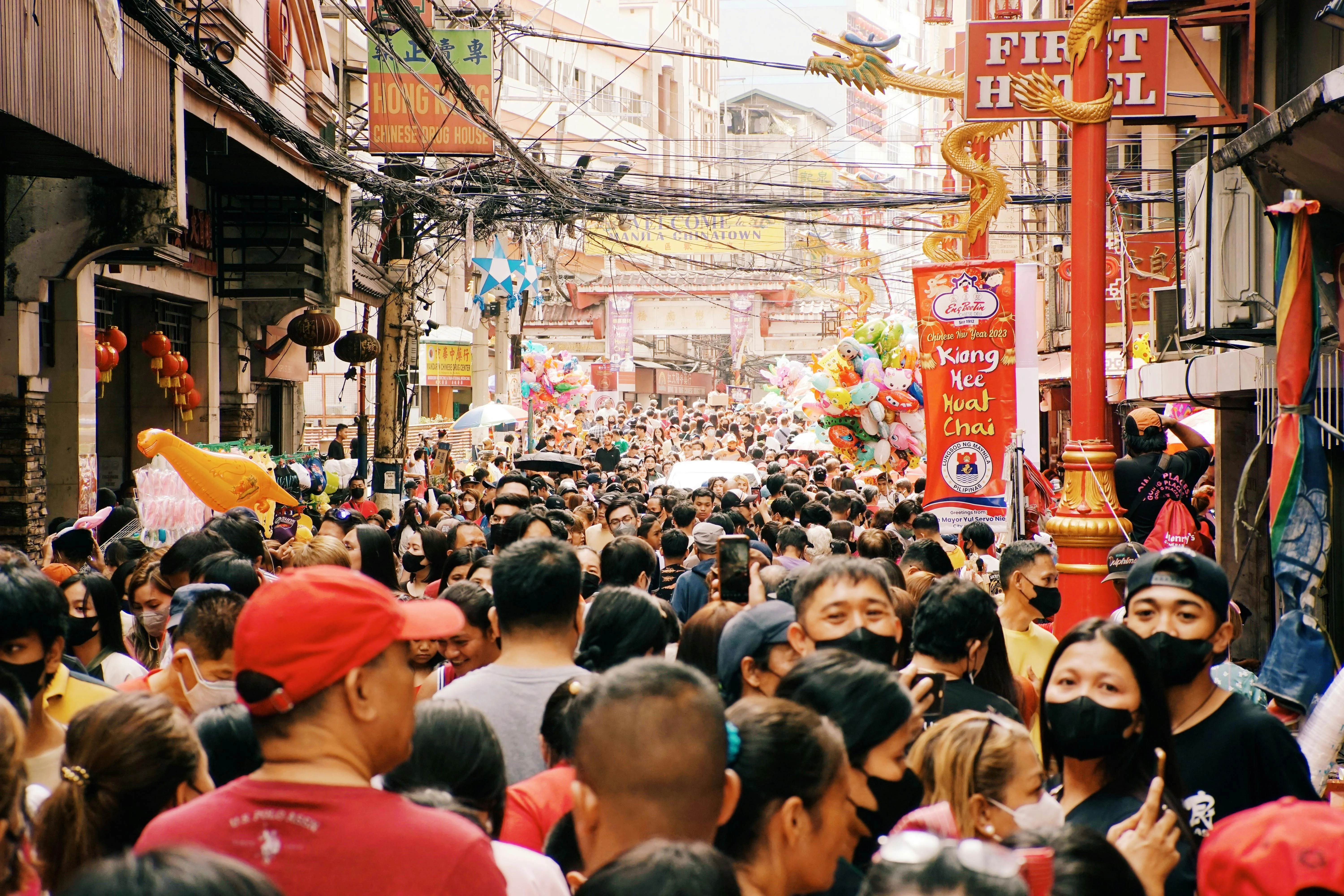 Journey into Manila's Soul: Spiritual Markets and Their Hidden Stories