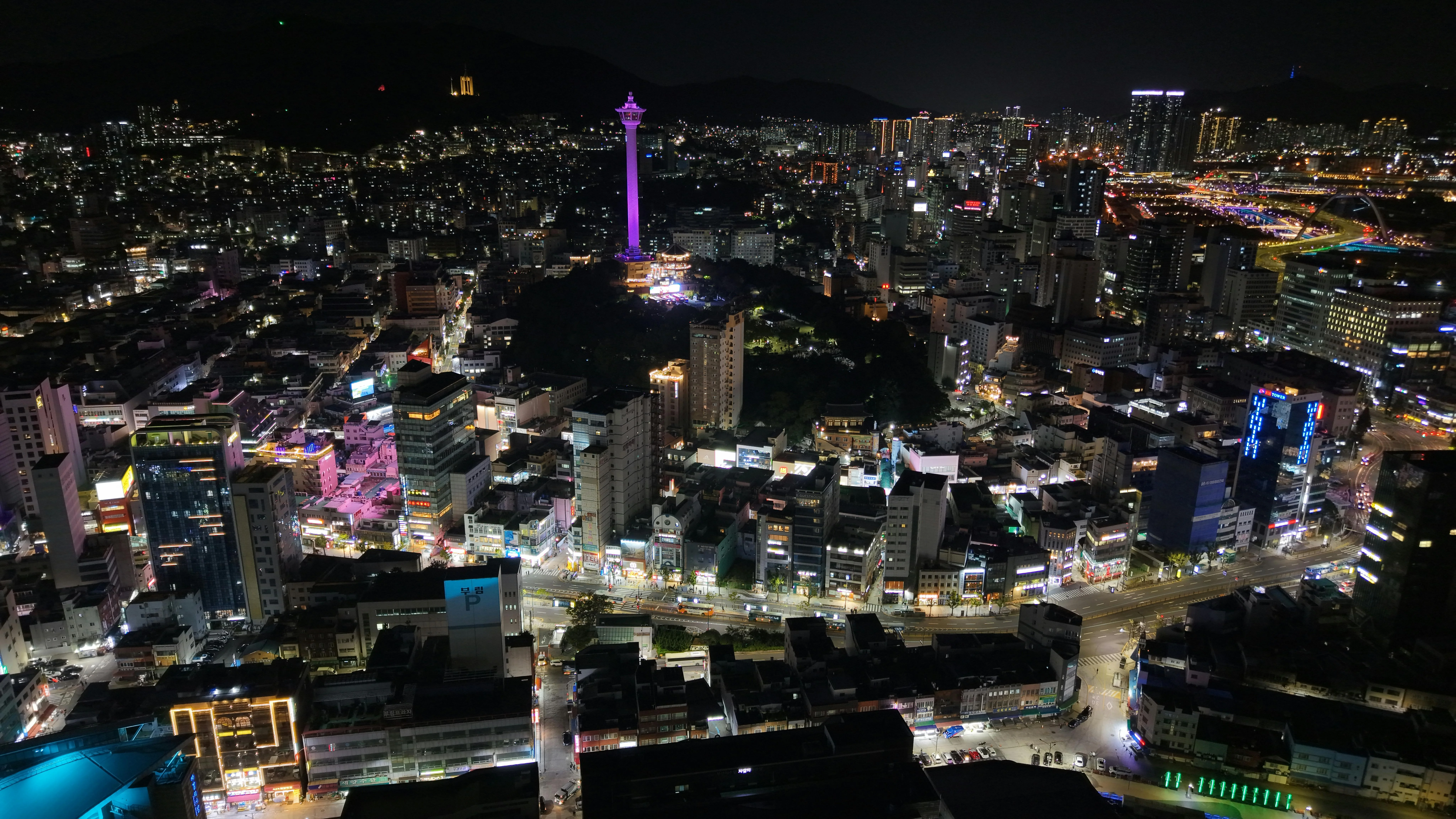 The Accessible Skyline: Busan's Best Wheelchair-Accessible Rooftops Image 2