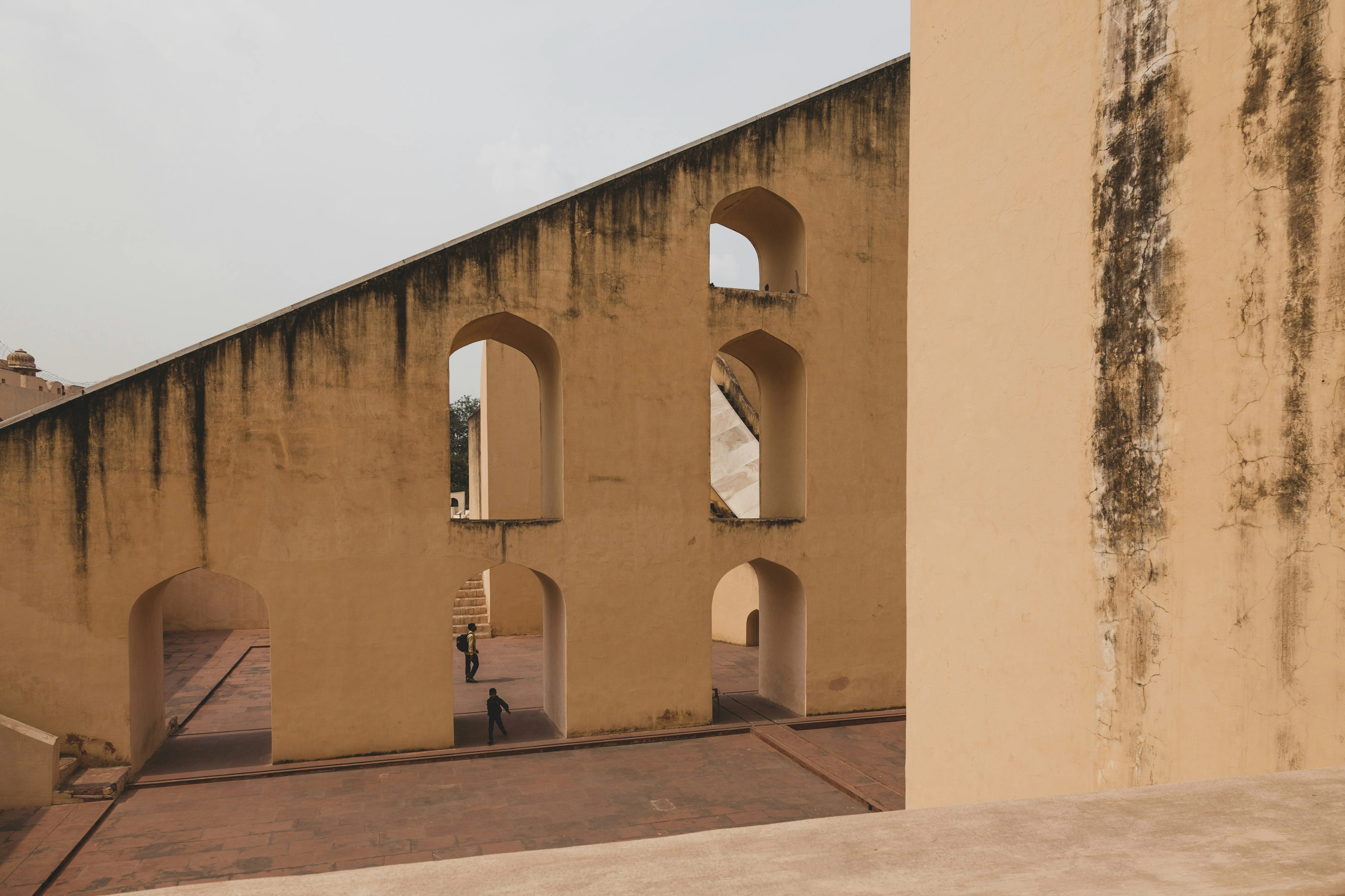 Jantar Mantar with Paws: A Solo Traveler's Pet-Friendly Astronomical Journey Image 2