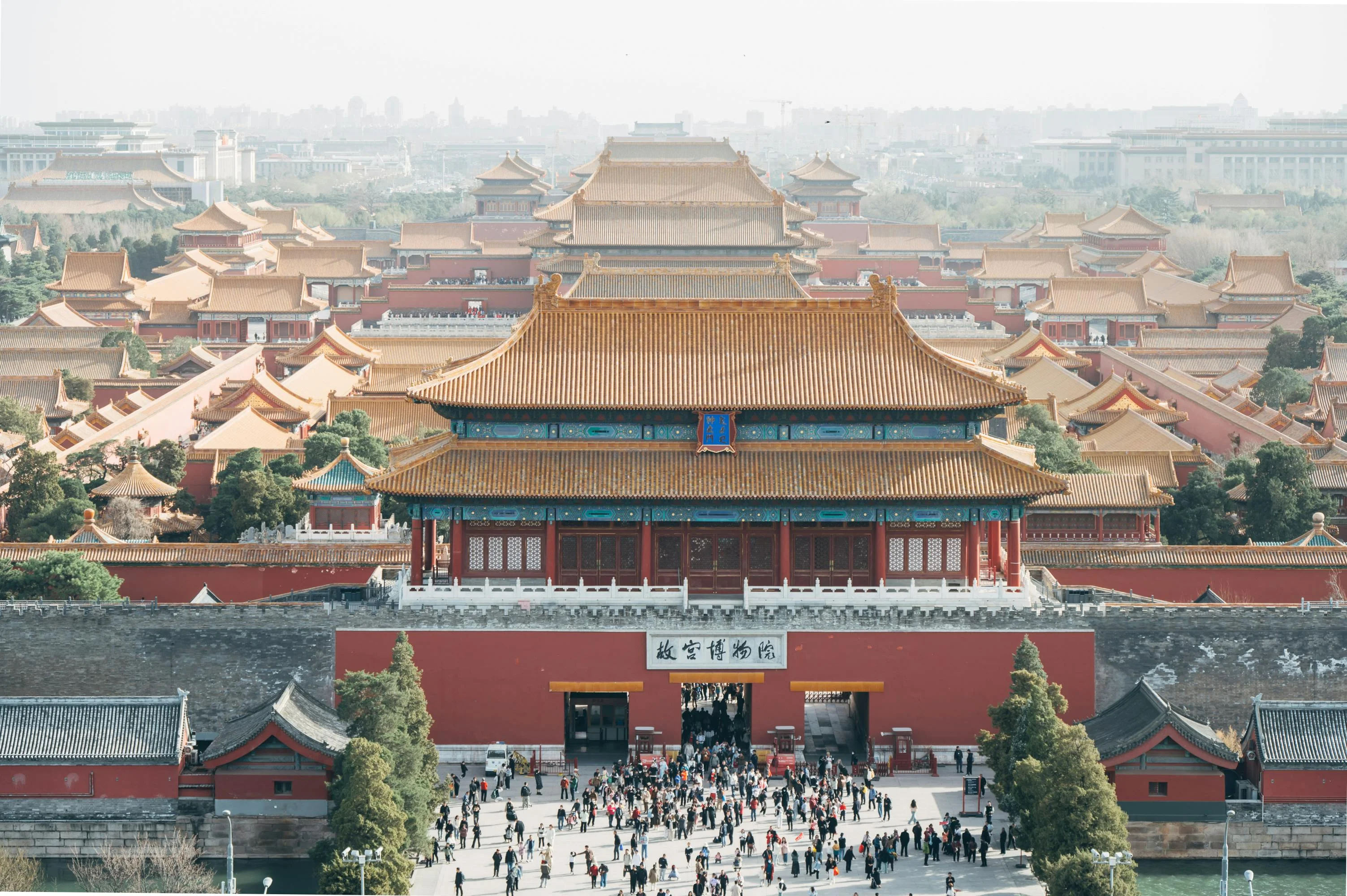 Beyond the Chaos: Serene Courtyards Perfect for Romance in Beijing Image 2