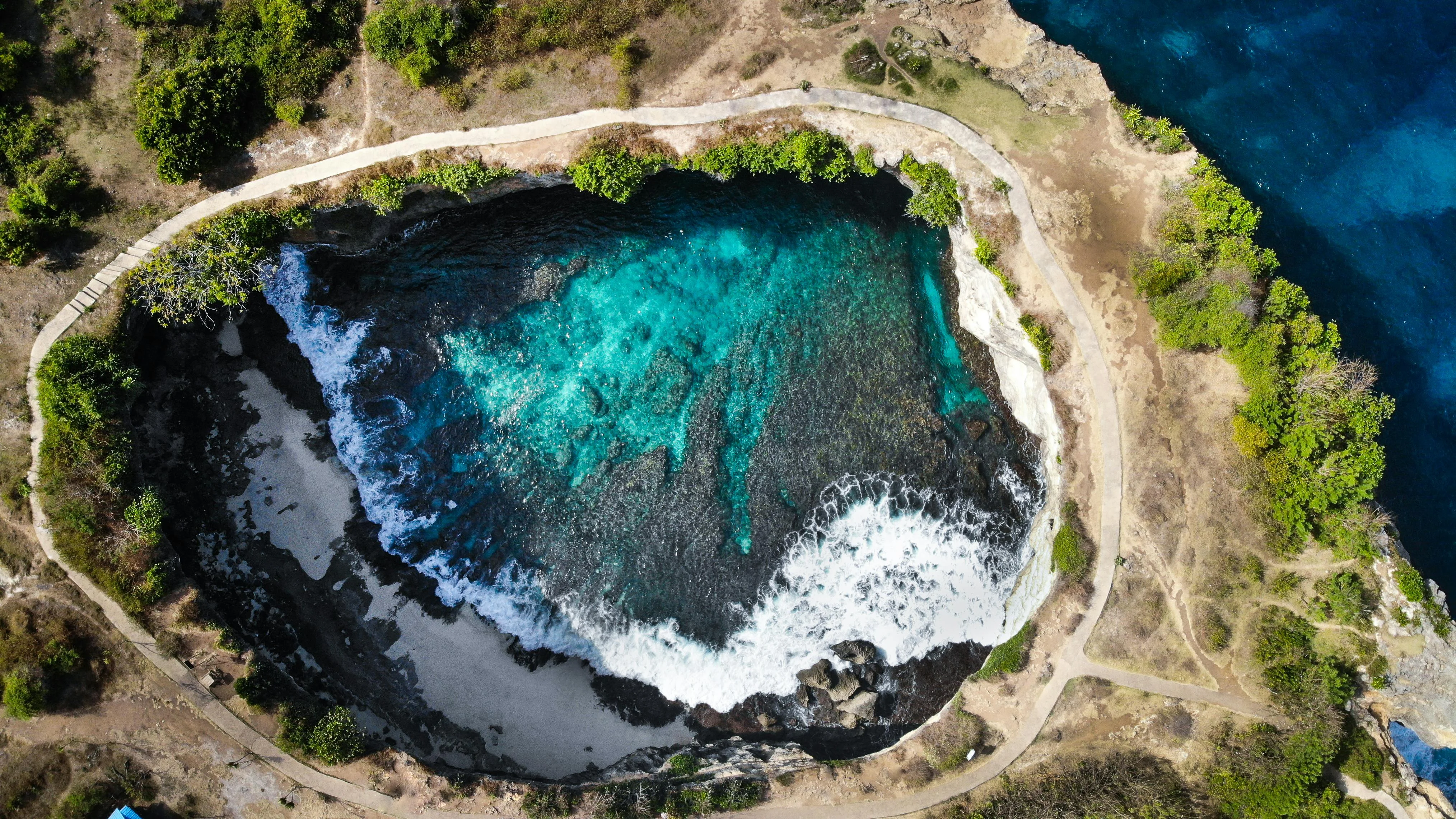 Islands of Serenity: Exploring the Eco-Lodges of Nusa Penida