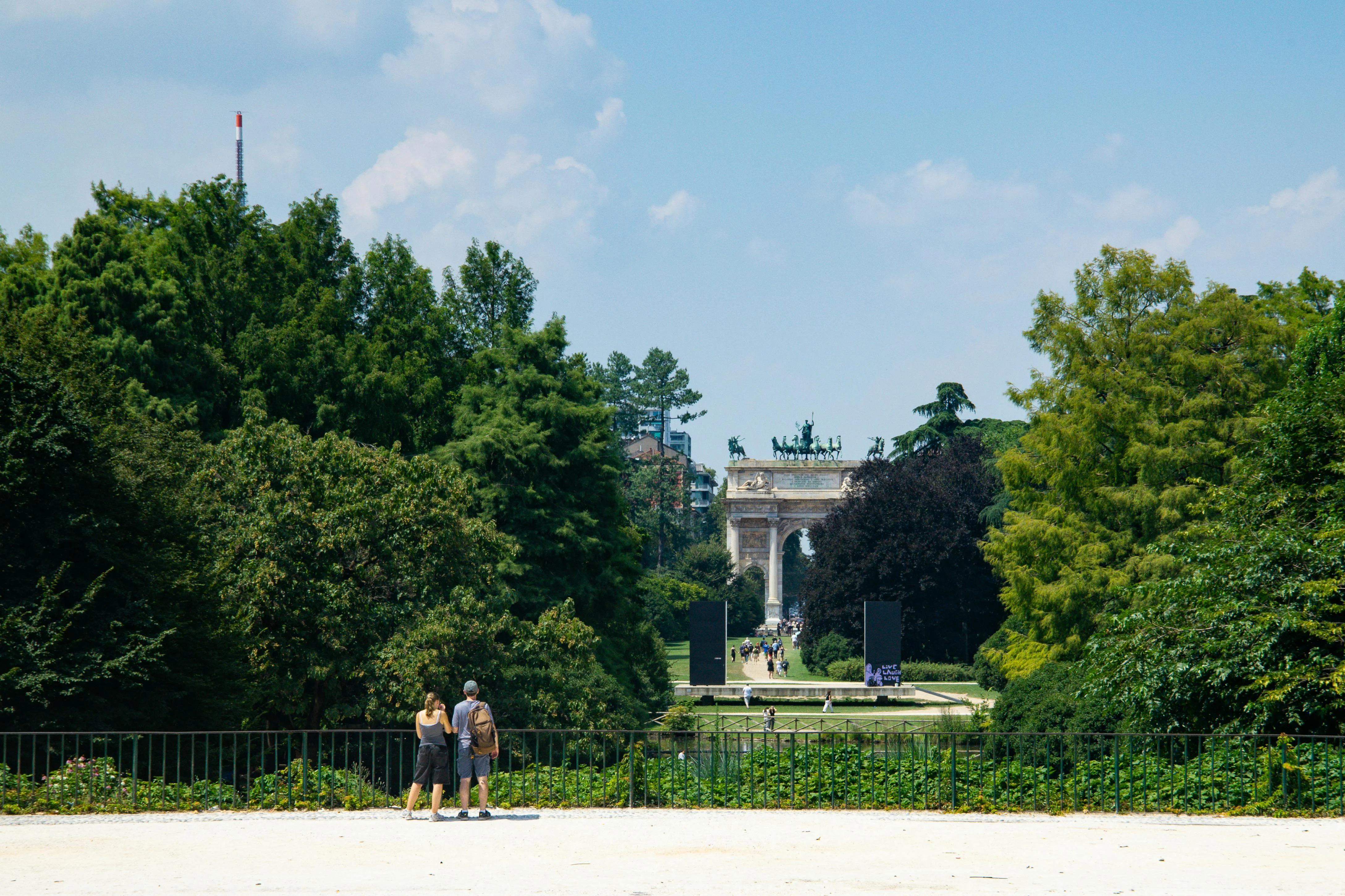 Biking into Romance: The Most Scenic Couple's Routes in and Around Milan Image 2