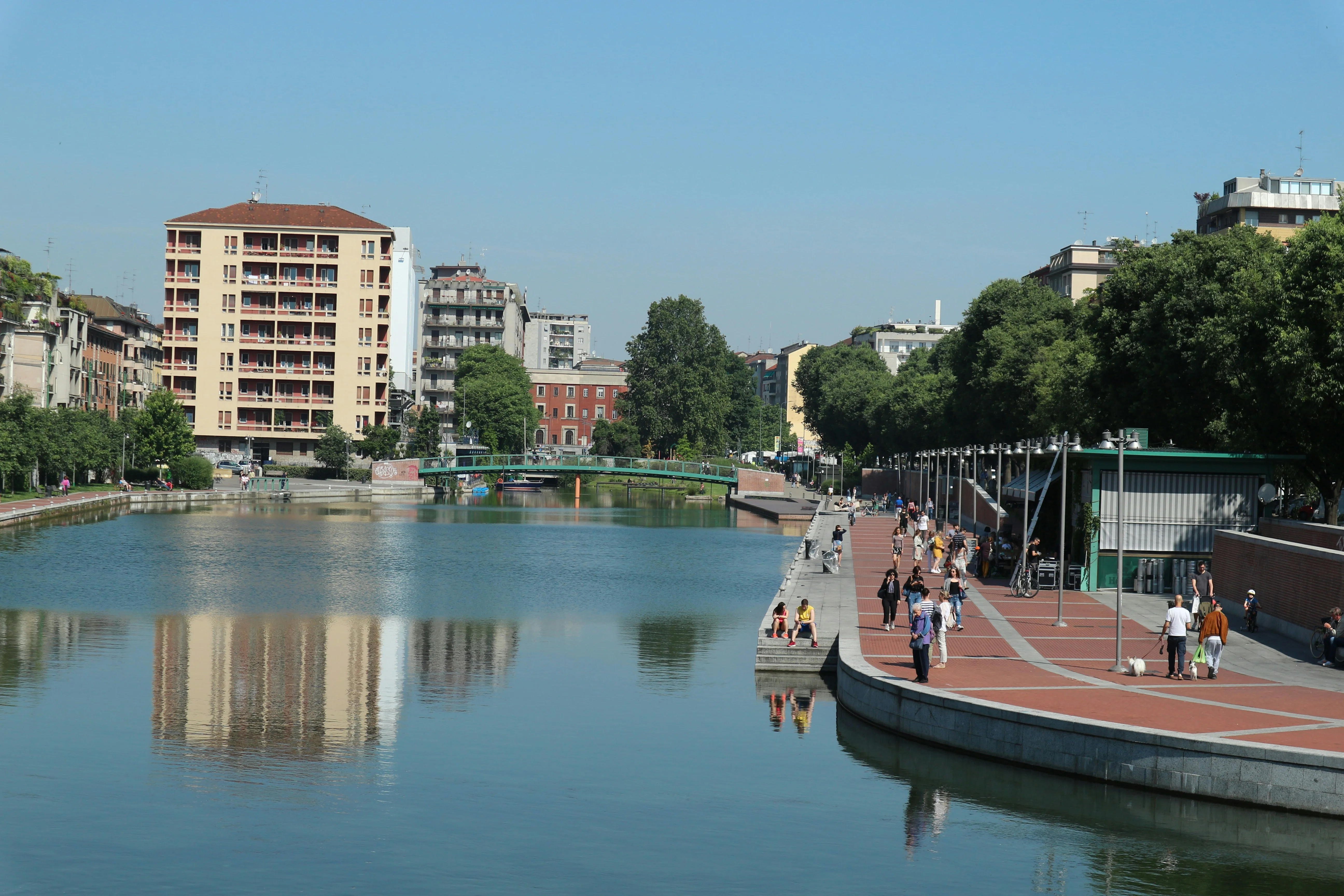 Biking into Romance: The Most Scenic Couple's Routes in and Around Milan