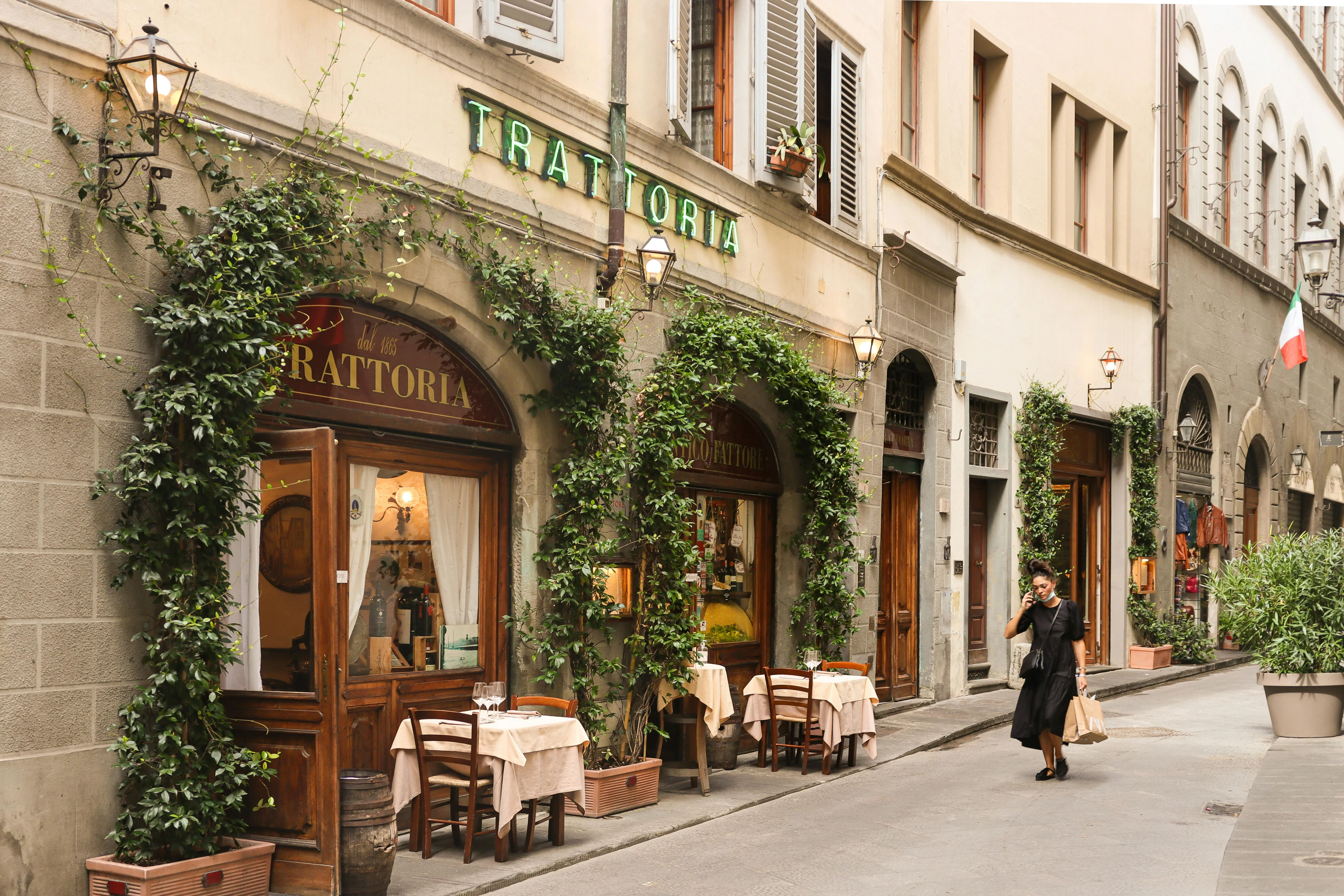 A Tale of Two Bridges: Finding Love on Florence's Ponte Vecchio and Ponte Santa Trinita Image 3