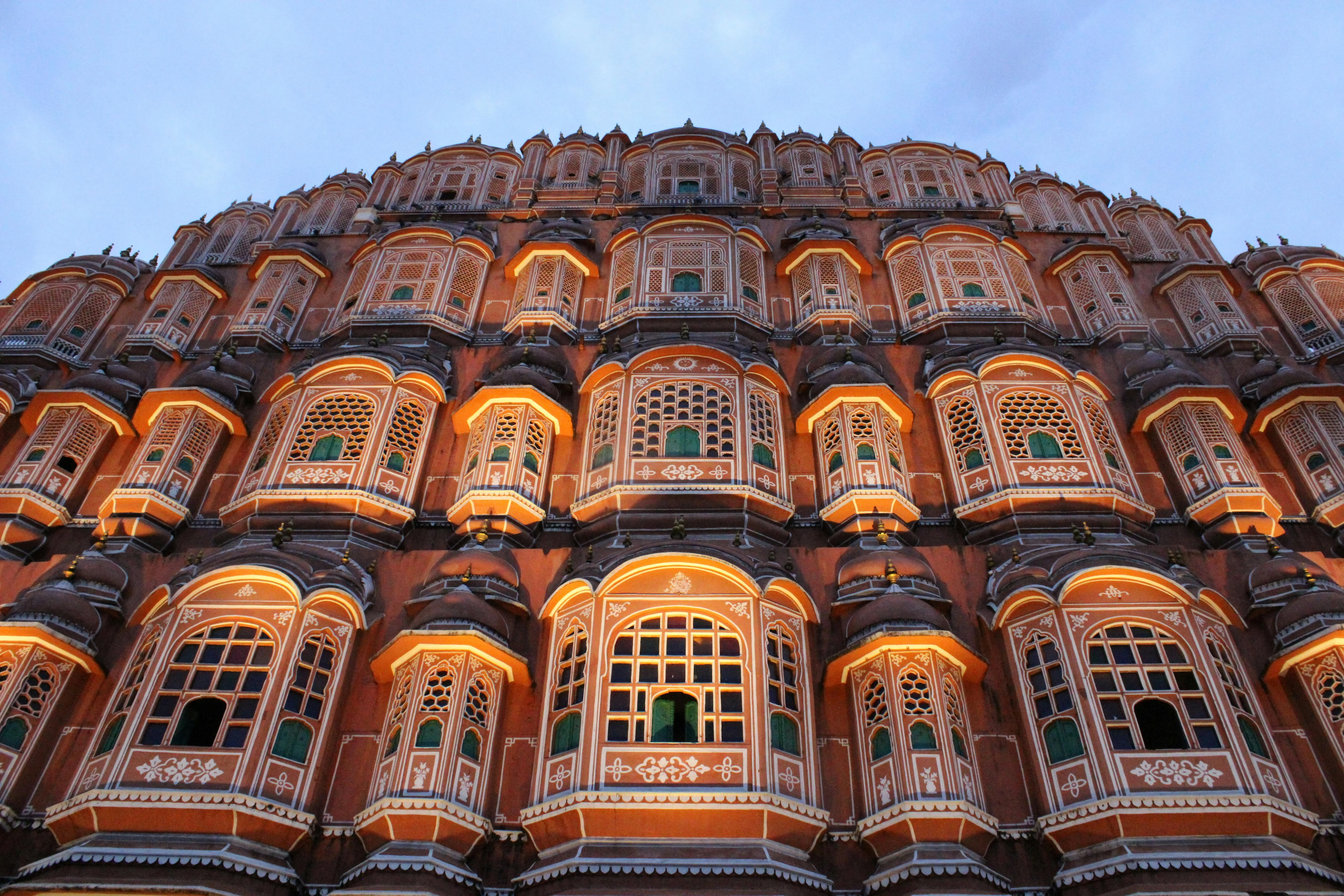 Solo and Pet-Ready: Must-Have Essentials for Exploring Jaipur