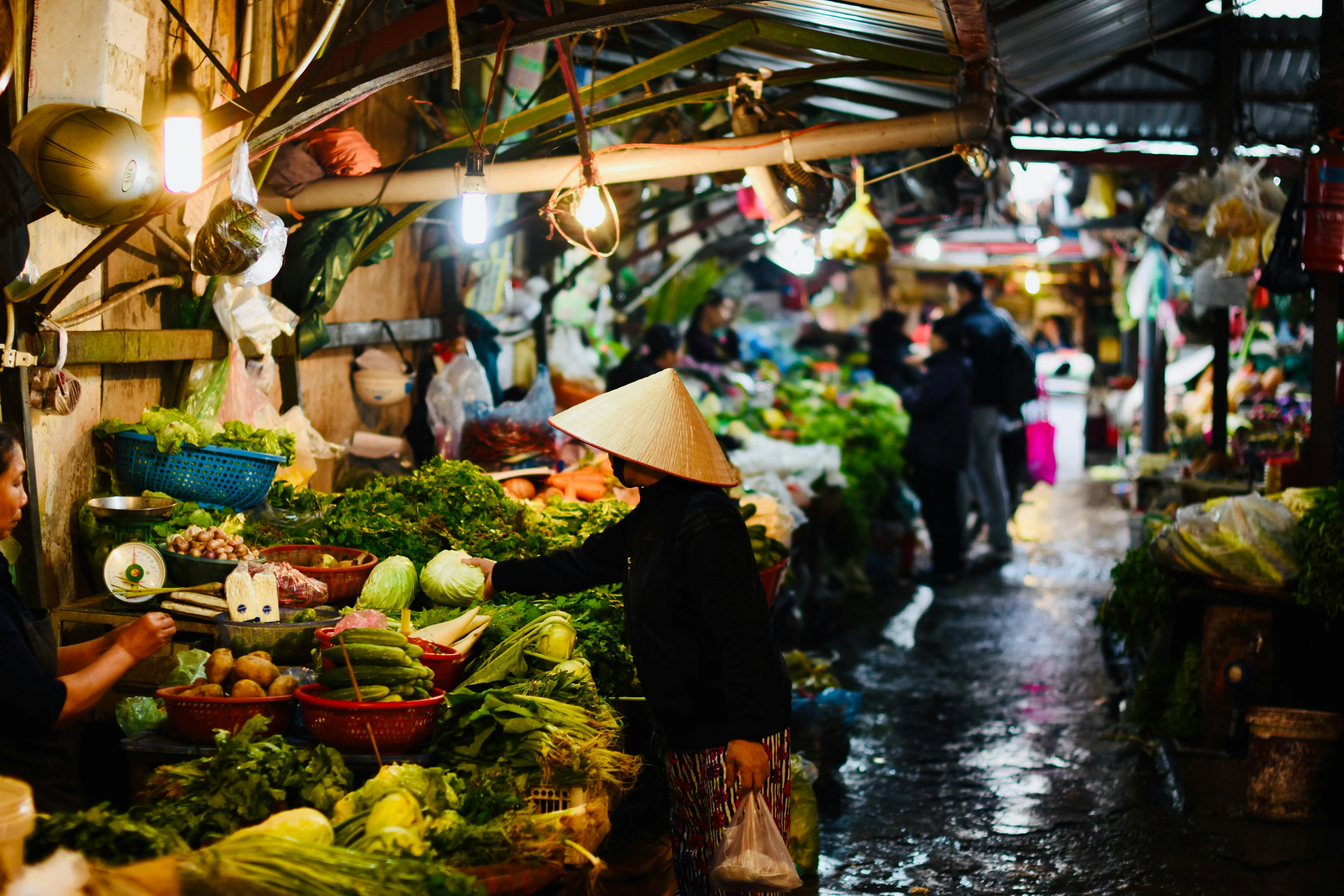 A Feast for the Senses: Siem Reap's Night Markets and Their Flavors Image 3