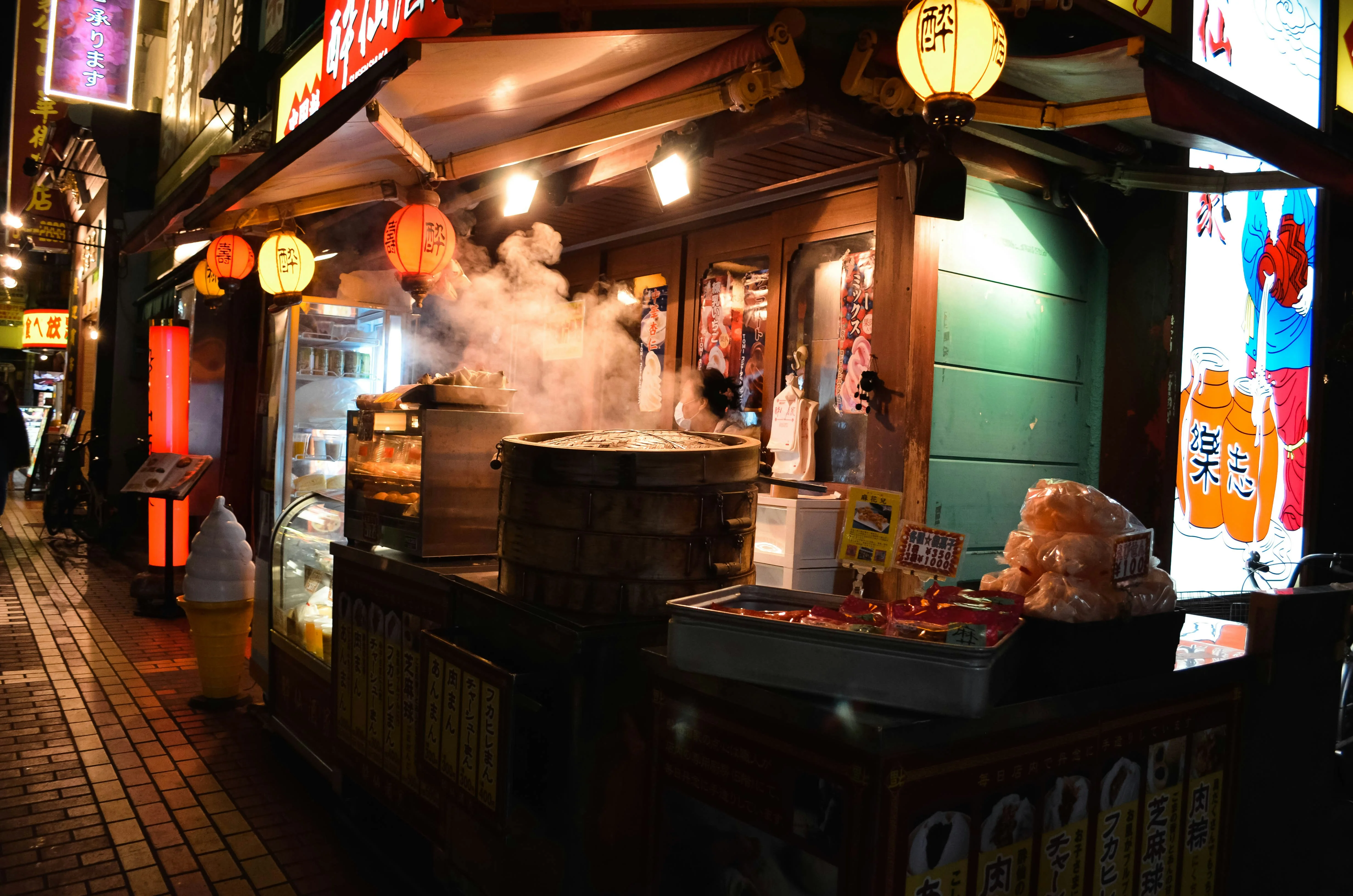 Accessible Street Food in Tokyo: Navigating the City's Best Yatai Stalls