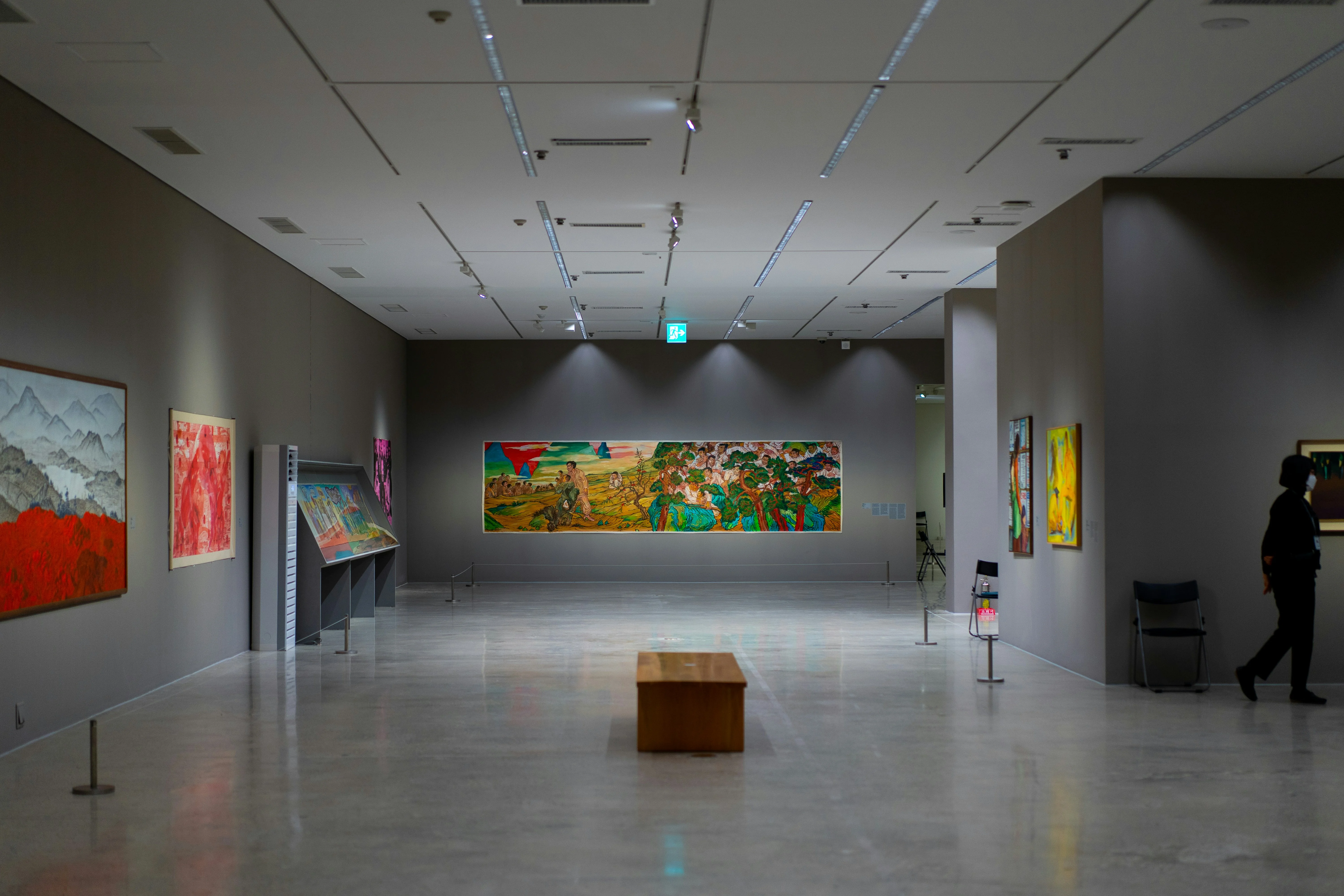 Romantic Secrets in Beijing's Quiet Art Galleries Image 3