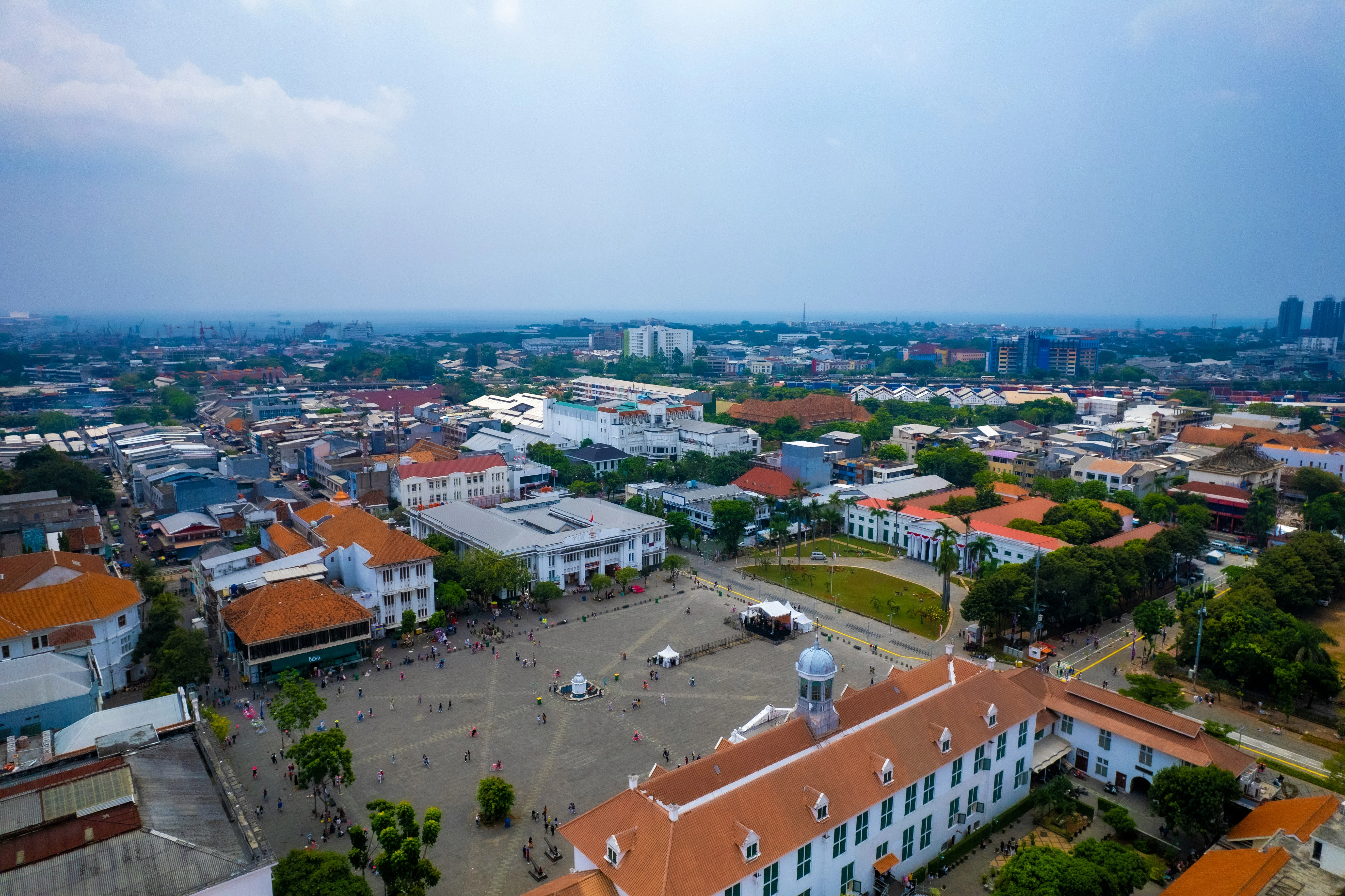 Embark on a City Adventure: Family-Friendly Urban Trails in Jakarta Image 2