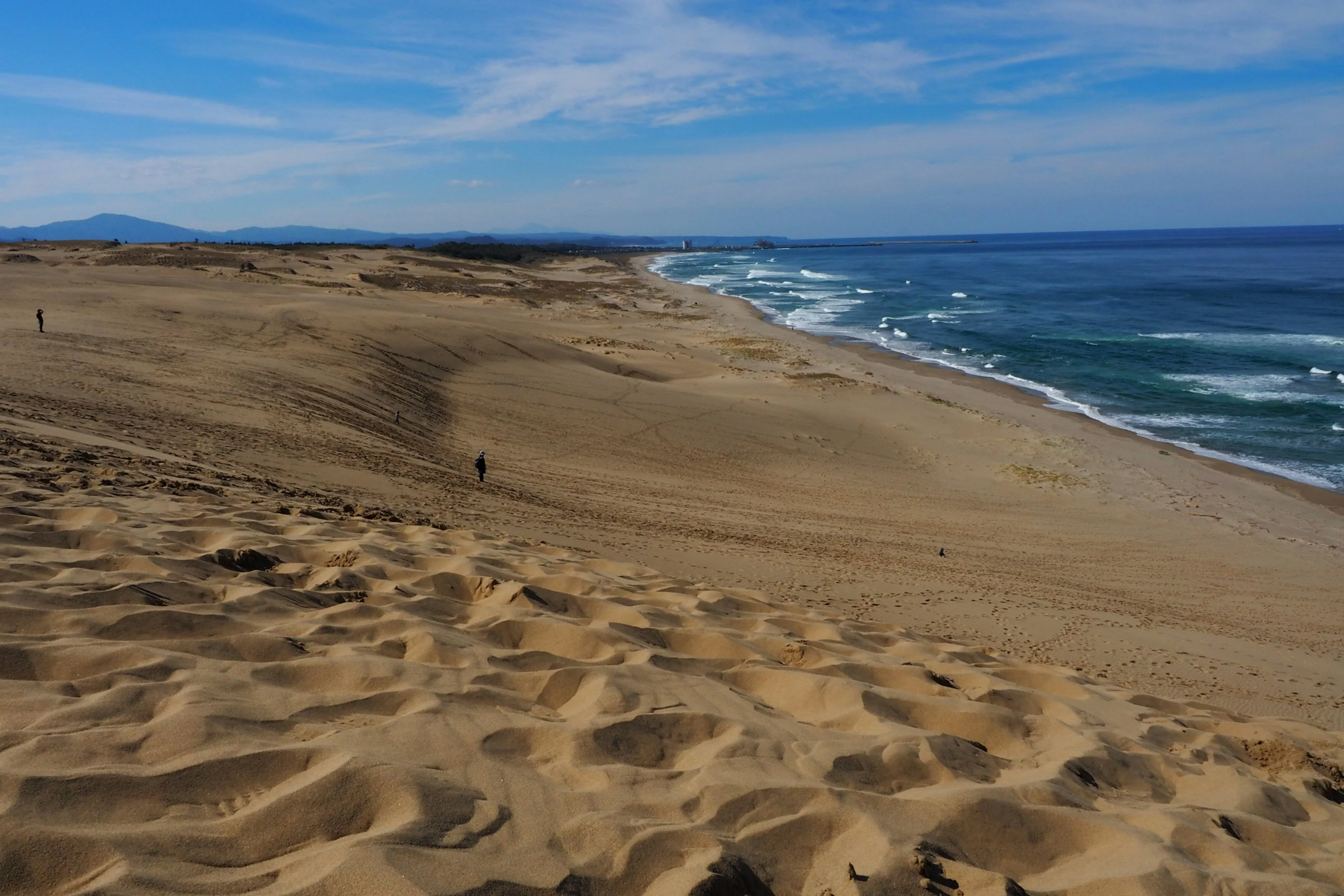 Wanderlust and Sand: Discovering Tottori's Hidden Dunes on a Shoestring Image 1