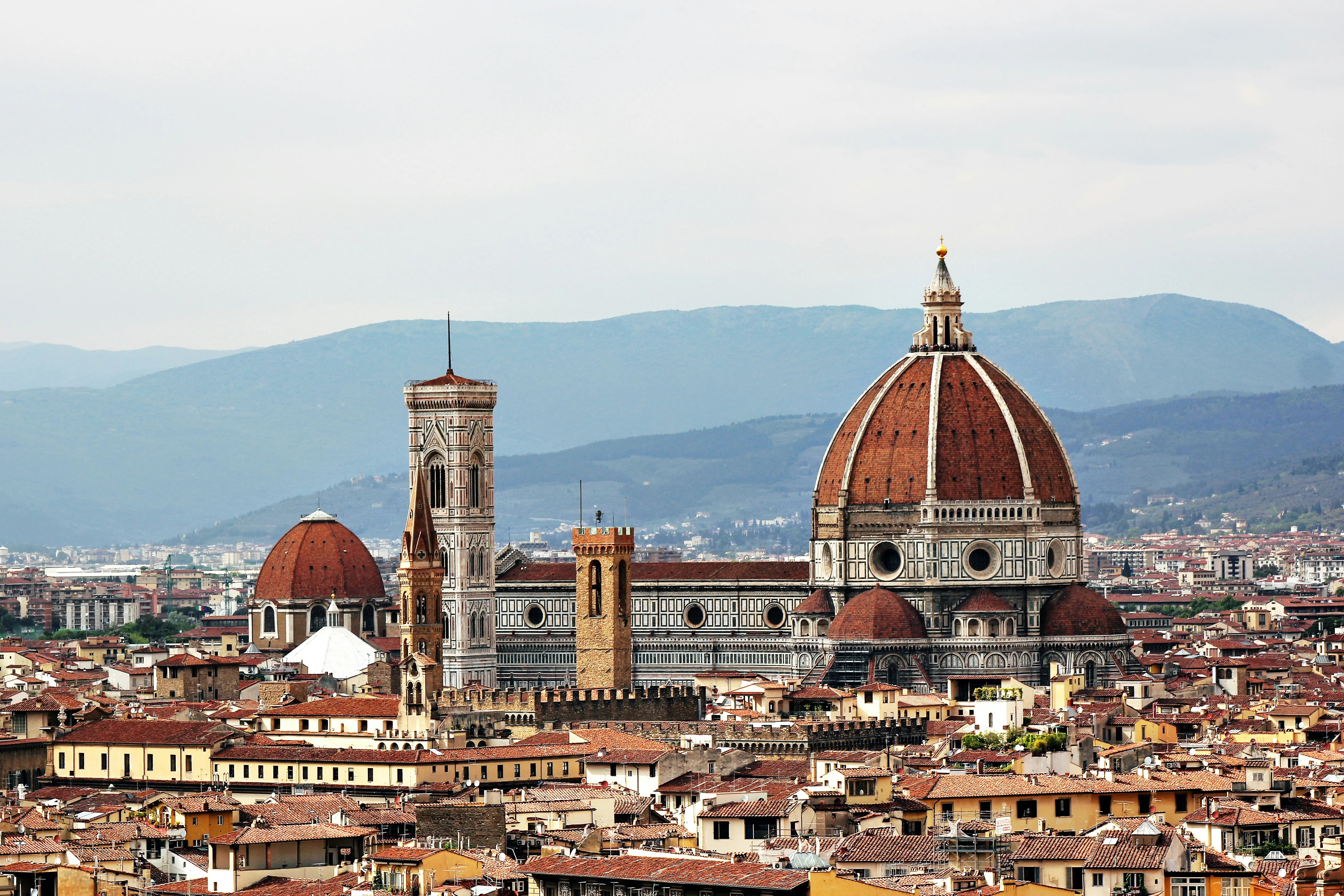 Florentine Sanctuaries: Where Modern Luxury Meets Ancient Serenity