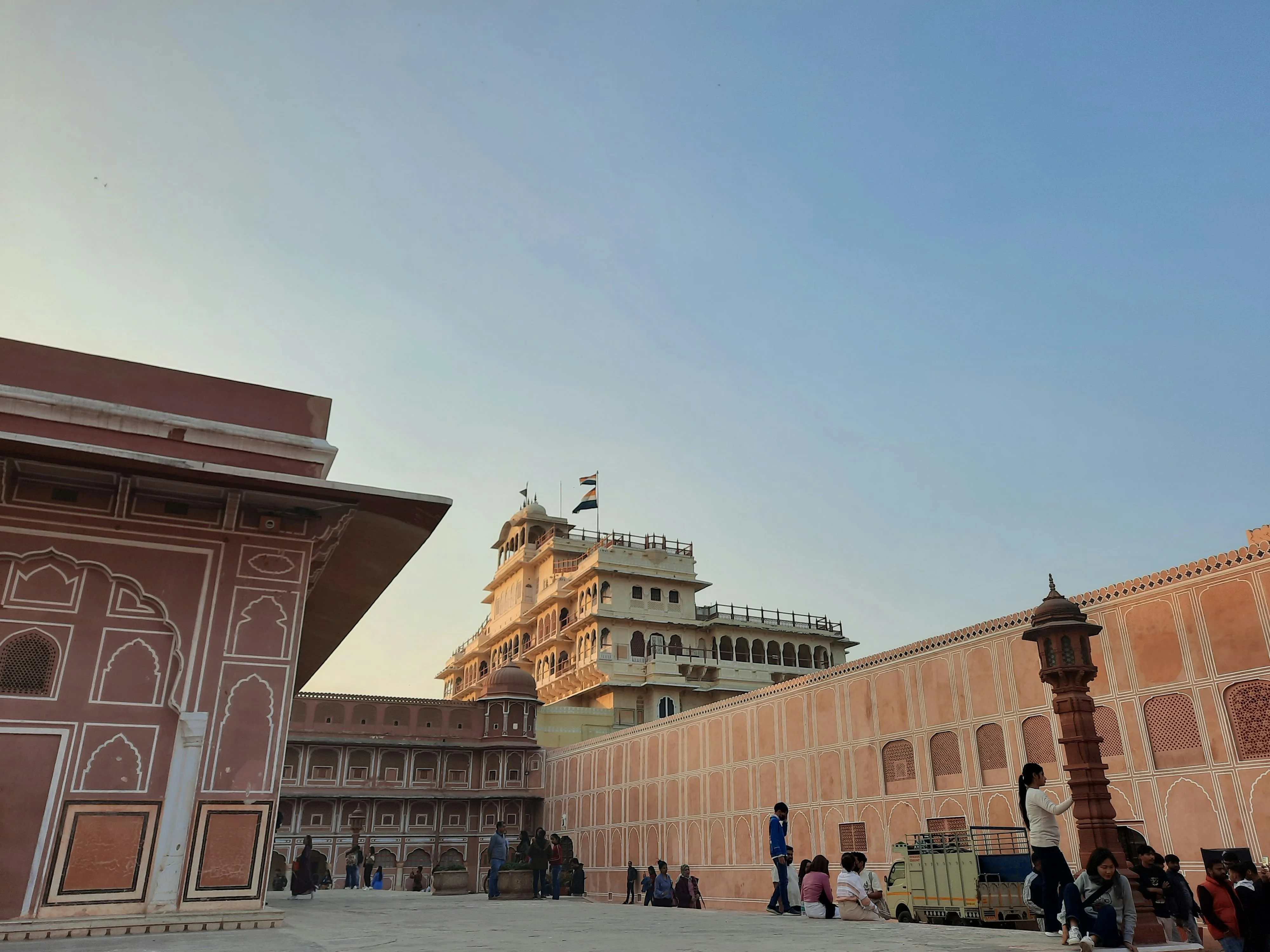 From Pink to Paws: Exploring Jaipur's Architectural Marvels with Your Pet Image 2