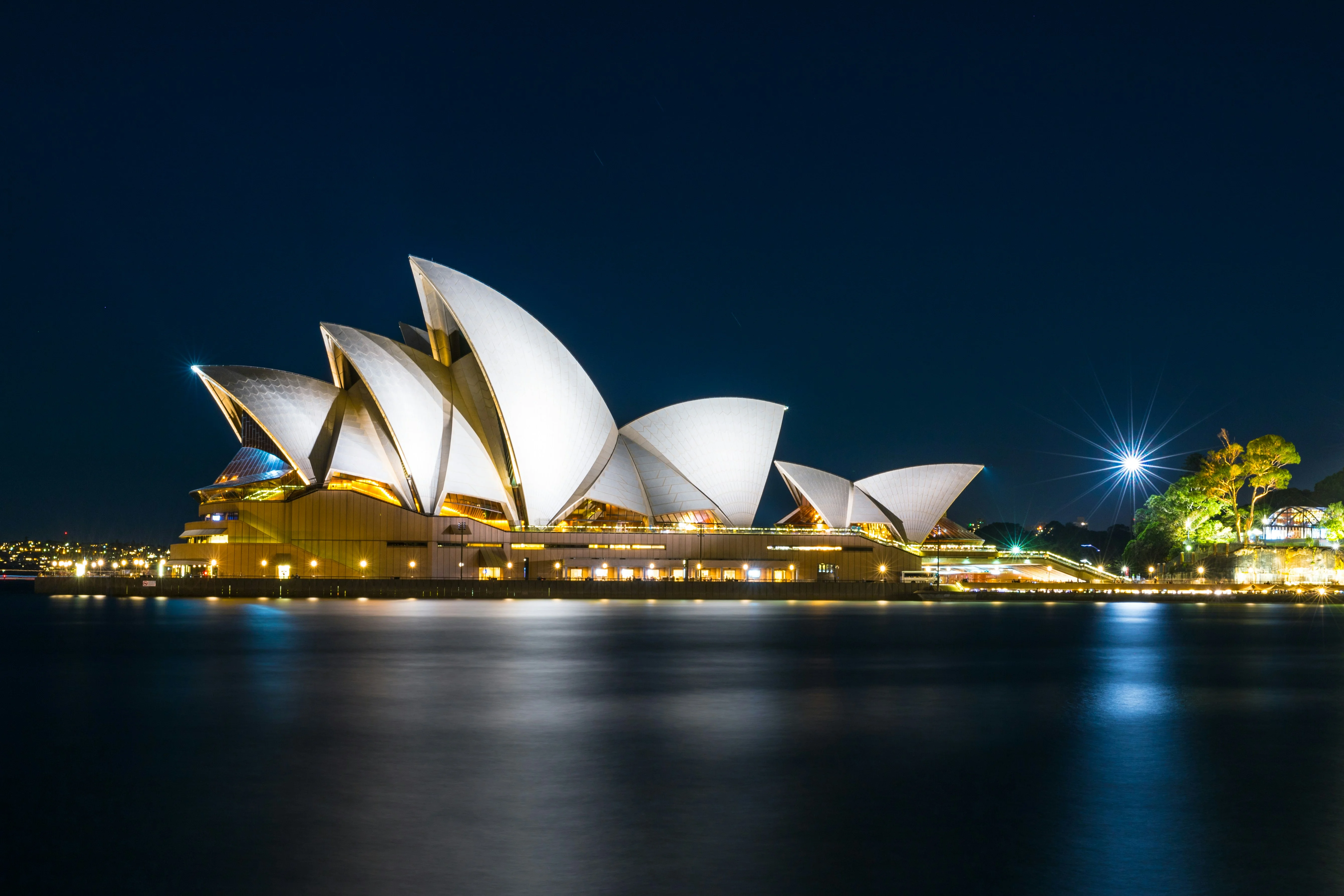 Sydney From the Sea: A Couple's Tour of the City's Skyline from the Water Image 1