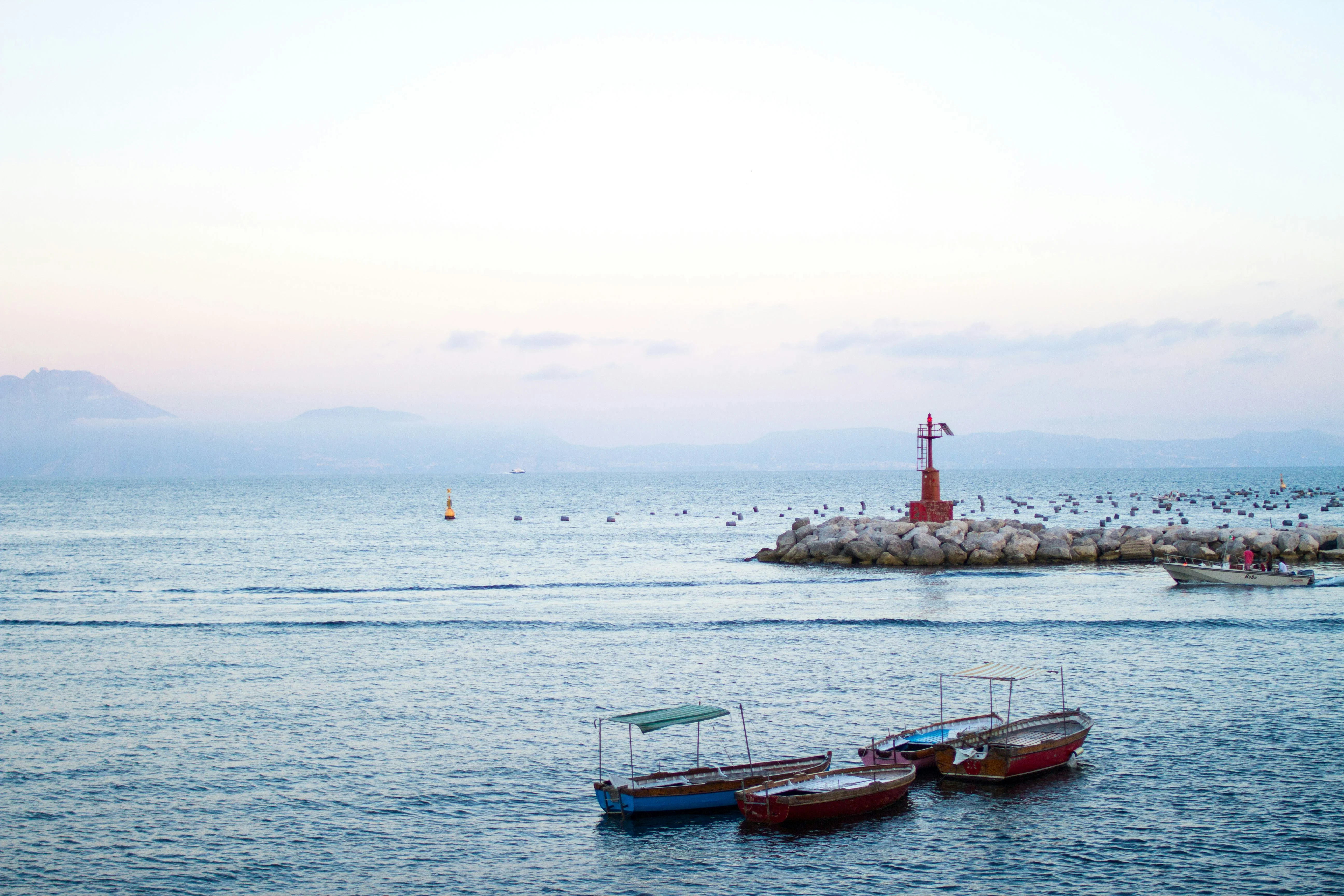 A Journey Through Naples: Art Lovers Navigate Italy's Enchanting Coast