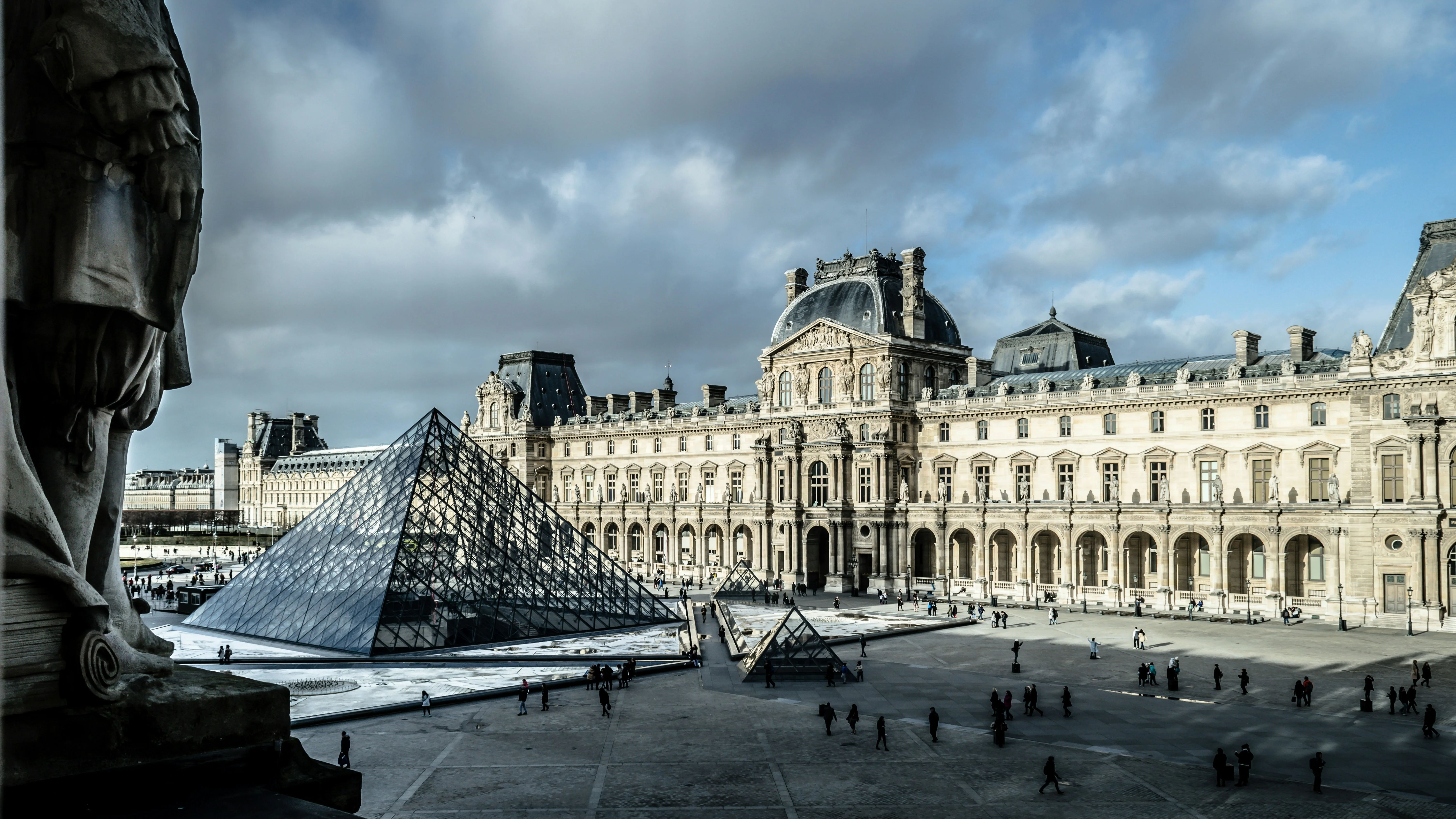 Turning Your Paris Layover into a Mini Adventure