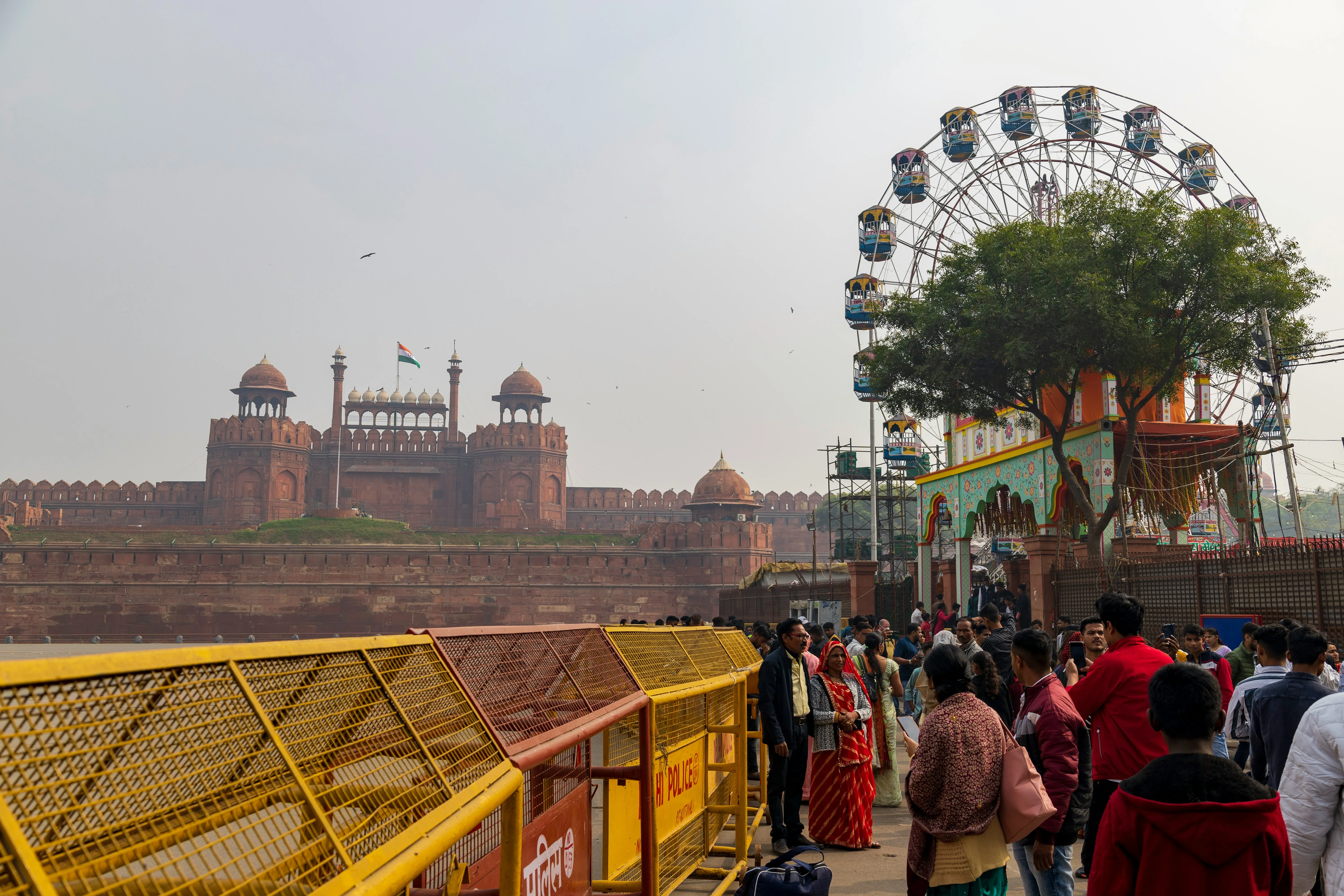 From Humble Harmoniums to Iconic India Gate: Budget-Friendly Historical Sights in Delhi Image 1