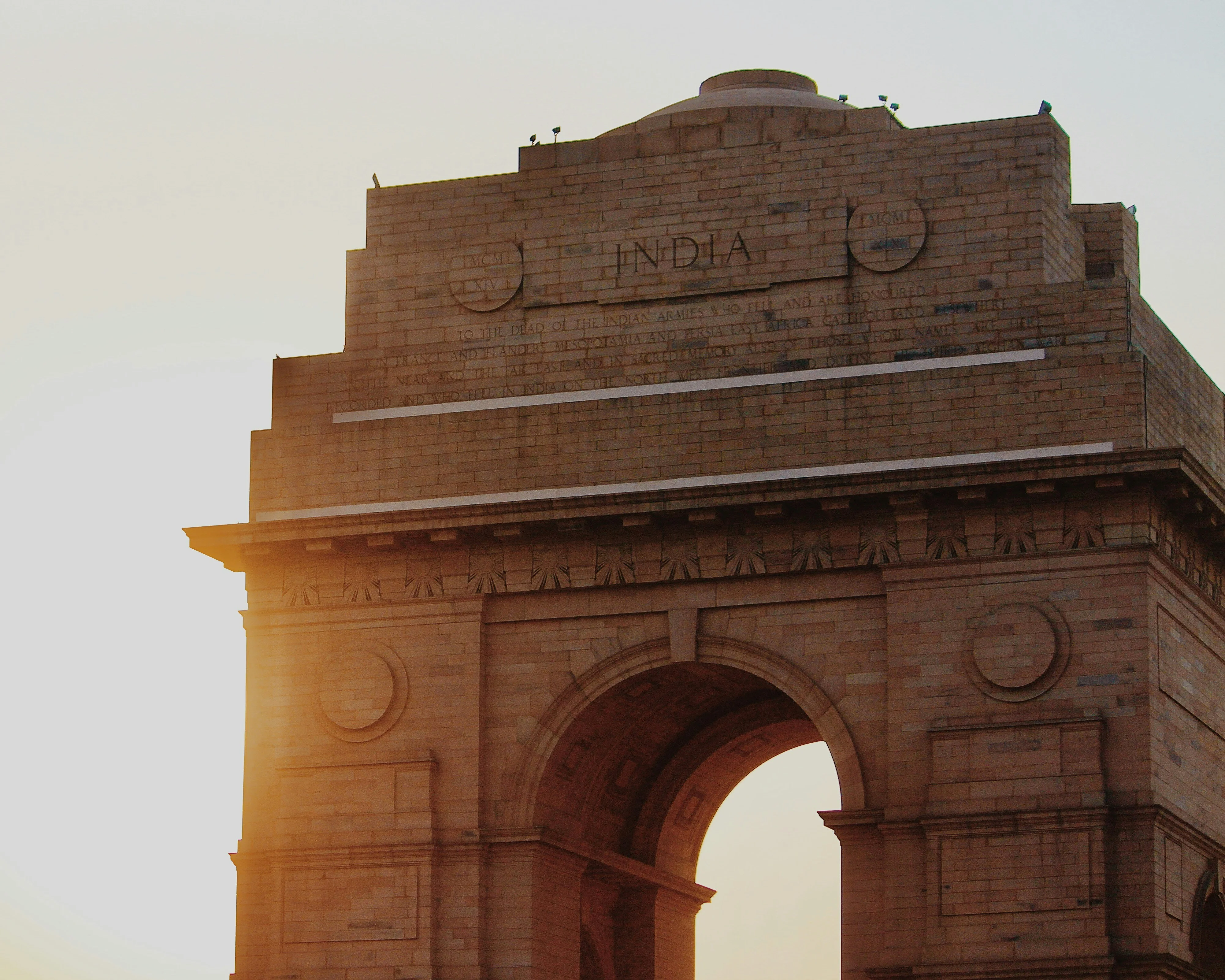 From Humble Harmoniums to Iconic India Gate: Budget-Friendly Historical Sights in Delhi