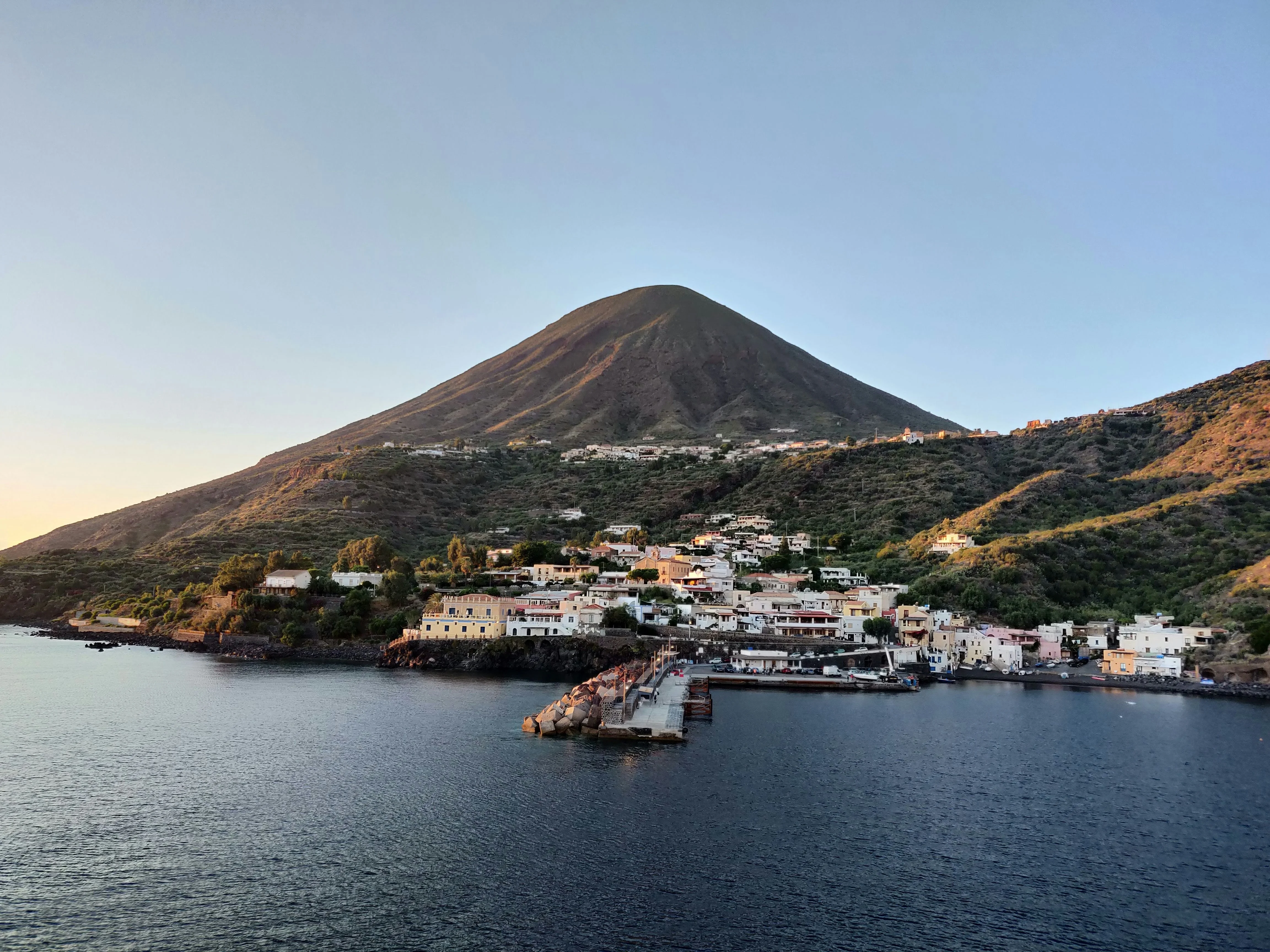 Sicily's Salty Breezes: Romantic Island Getaways Away from Crowds Image 1