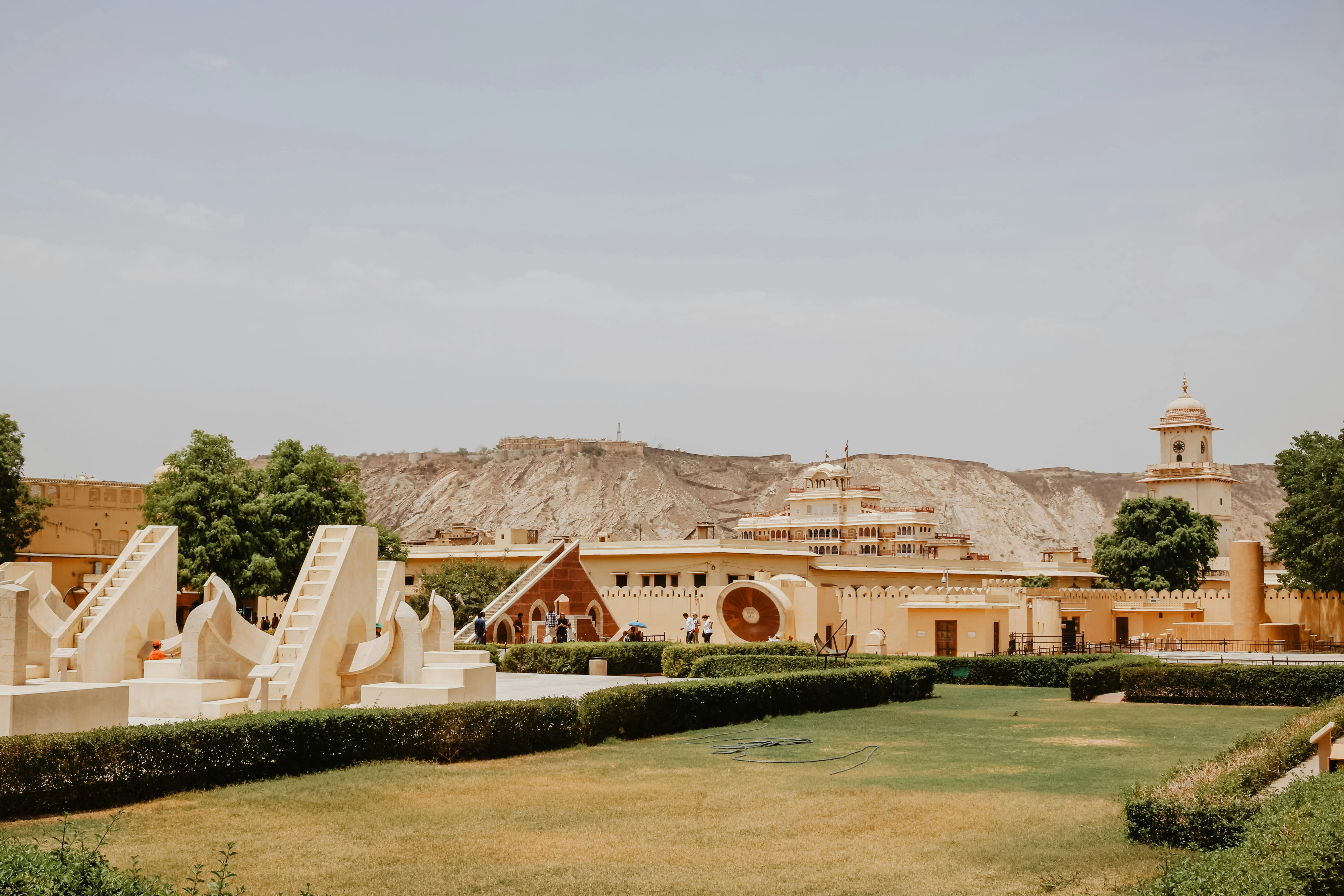 Unconventional Pet-Friendly Stays: Unique Accommodations for Solo Travelers in Jaipur Image 1