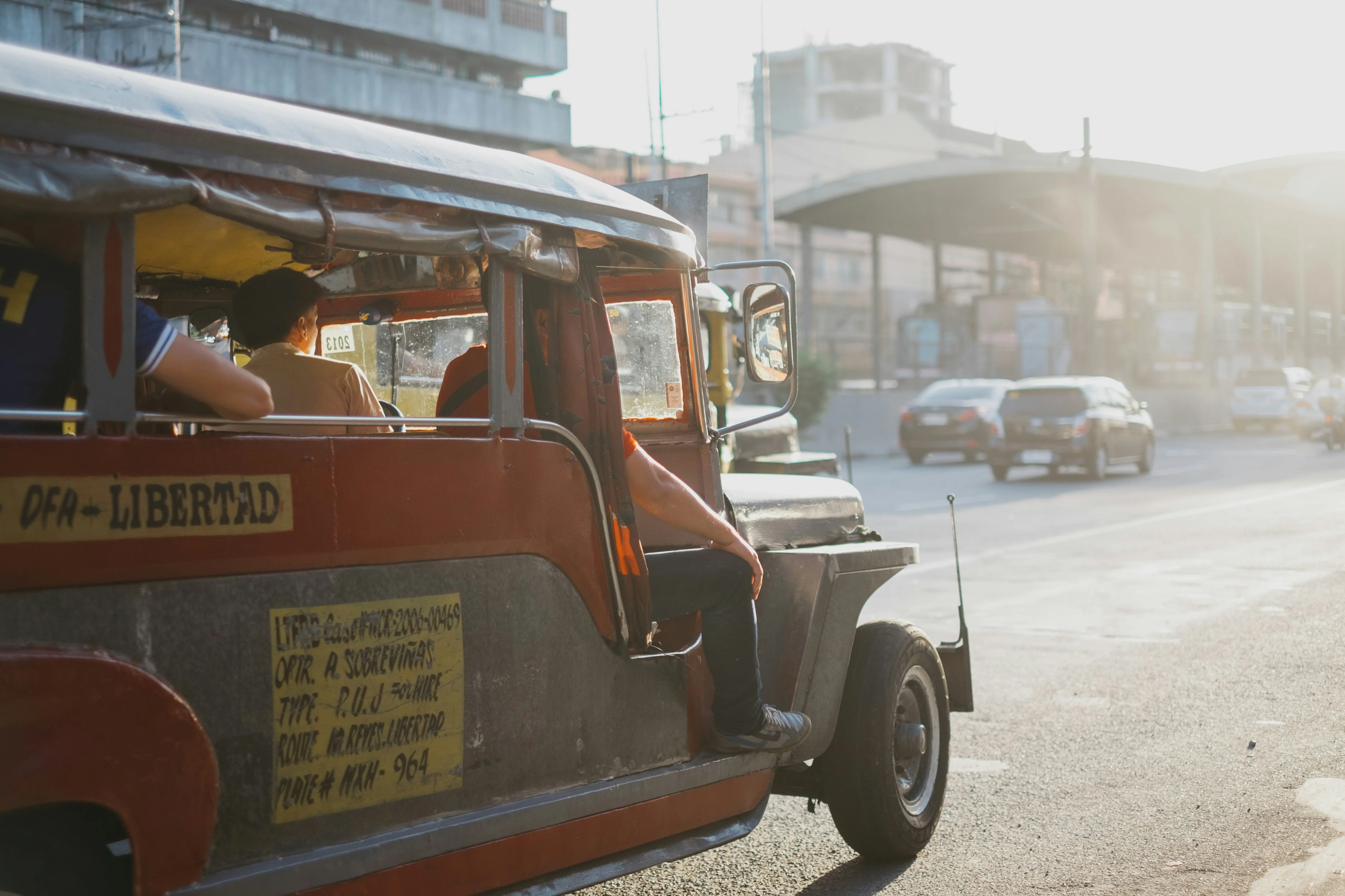 Explore Manila's Ancient Churches on a Shoestring Budget Image 3