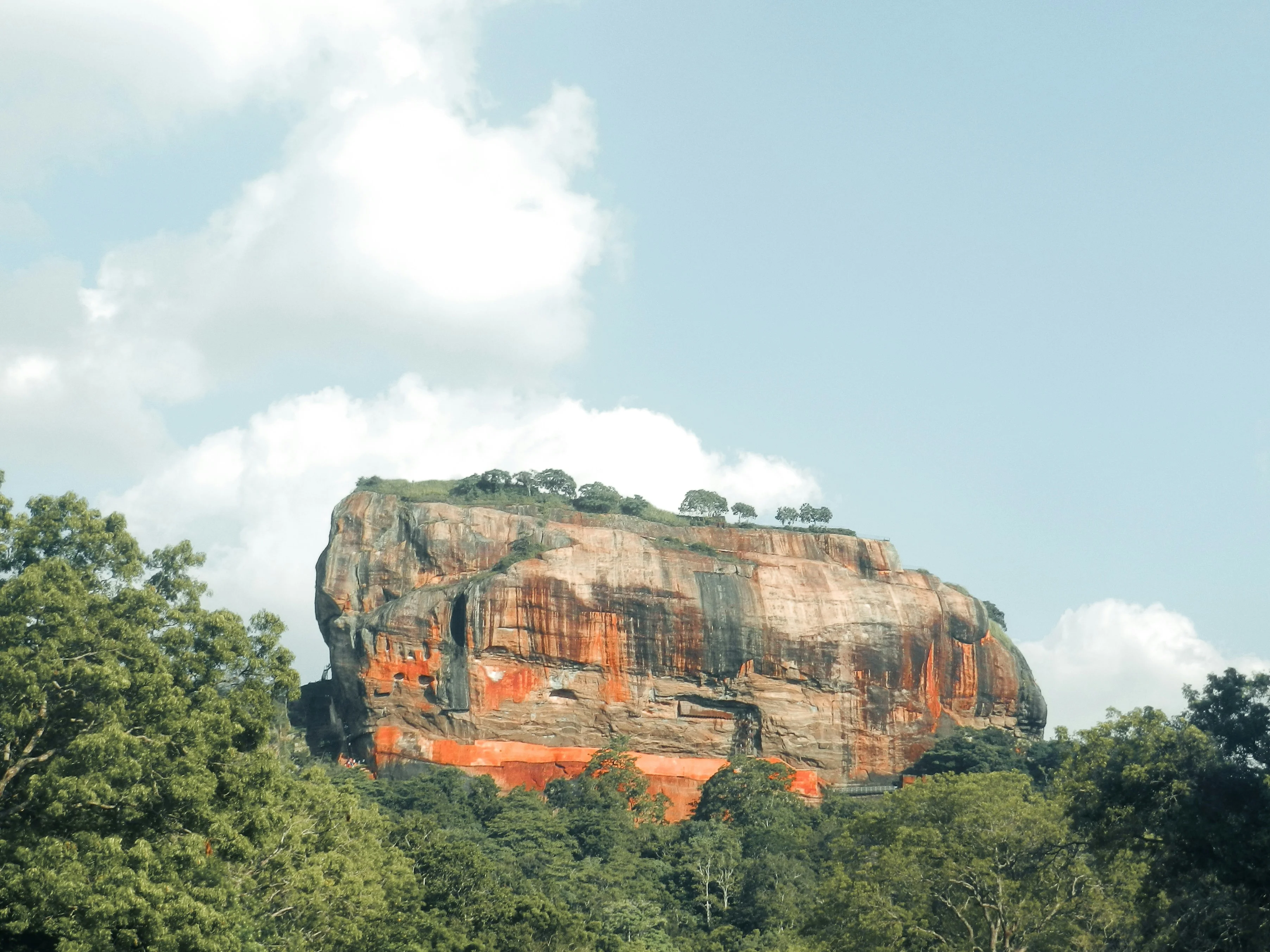 Witnessing the Majesty of Sichuan's Leshan Giant Buddha