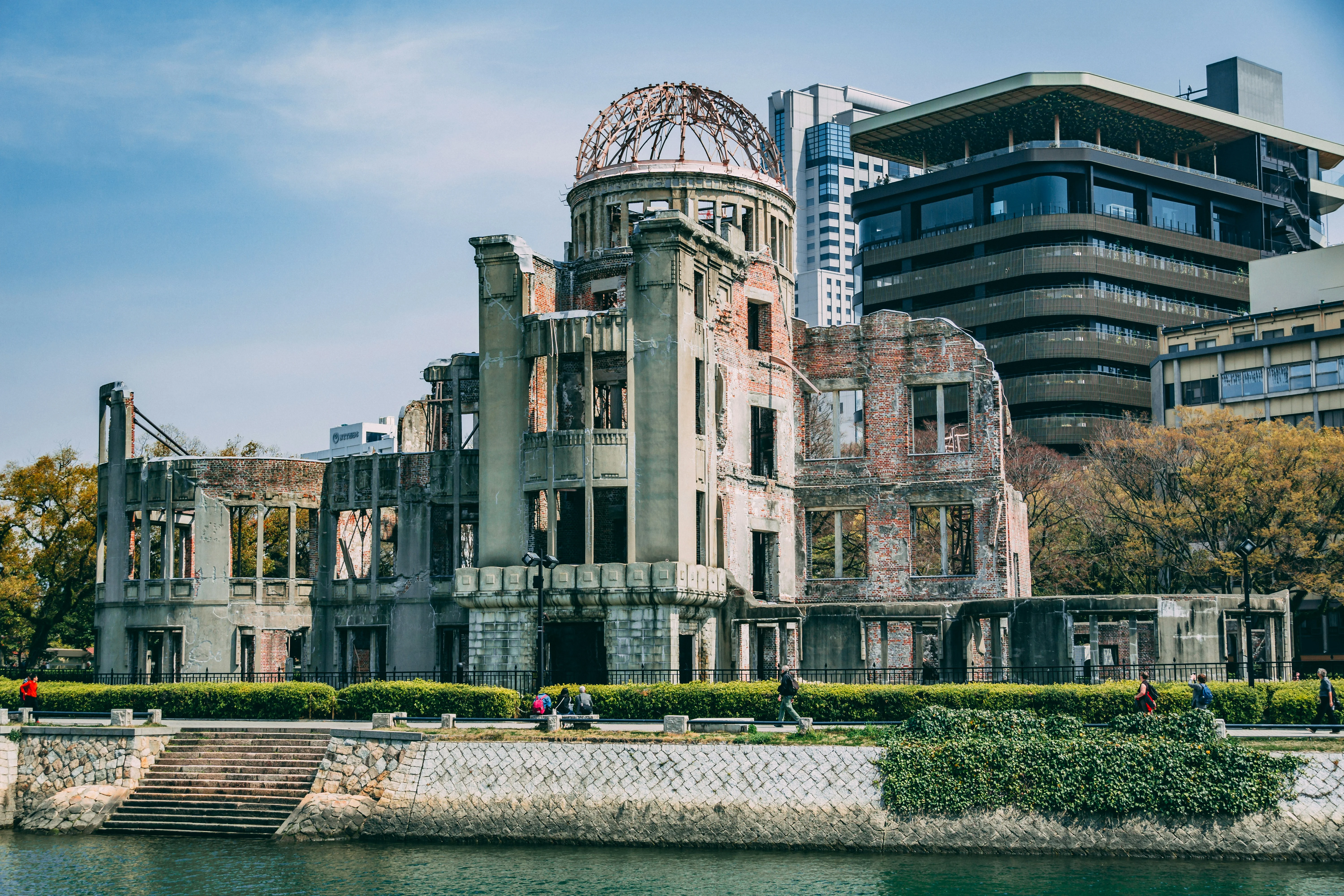 Wanderlust Warriors: How Digital Nomads Thrive in Hiroshima's Green Spaces image 2