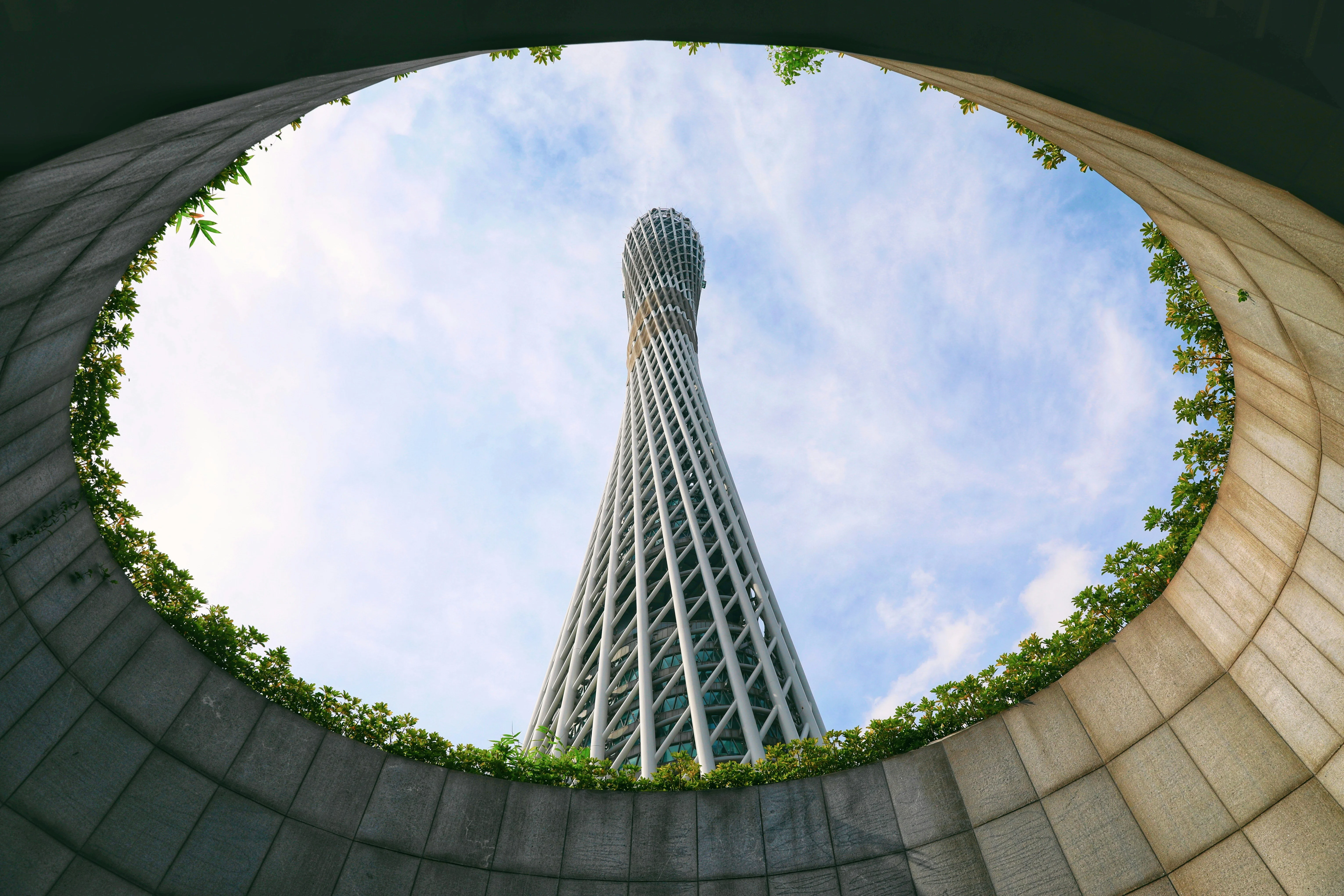 Urban Jungle: Photographing the Modern Architectural Marvels of Guangzhou Image 1